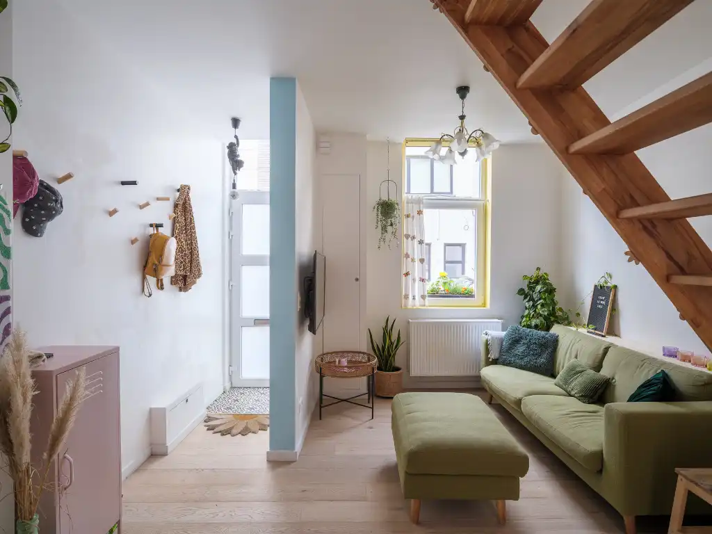 Aangename en instapklare woning met drie slaapkamers, gelegen op wandel- en fietsafstand van het historische centrum van Gent. foto 2