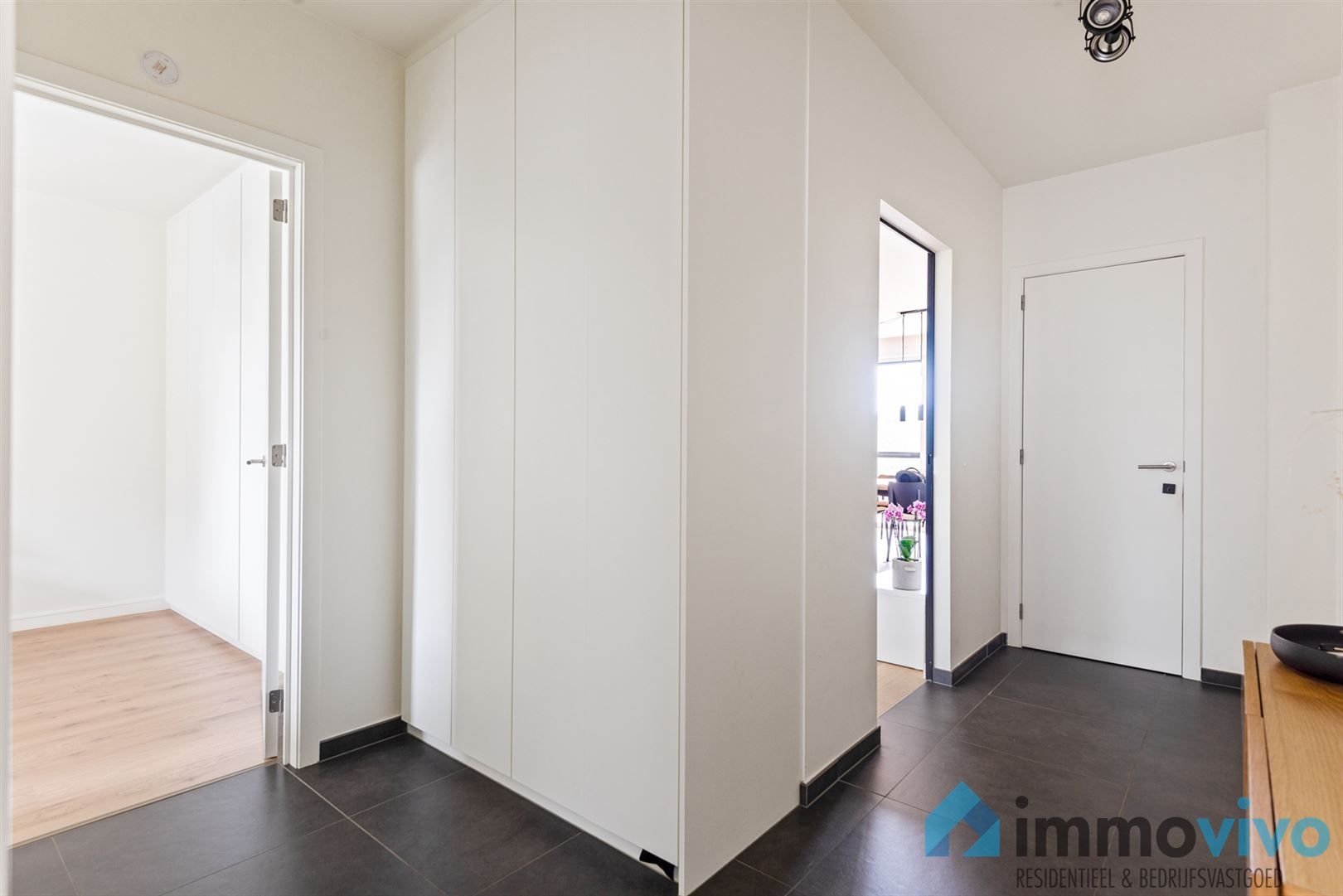 Prachtig gelijkvloers appartement met ruime tuin foto 11