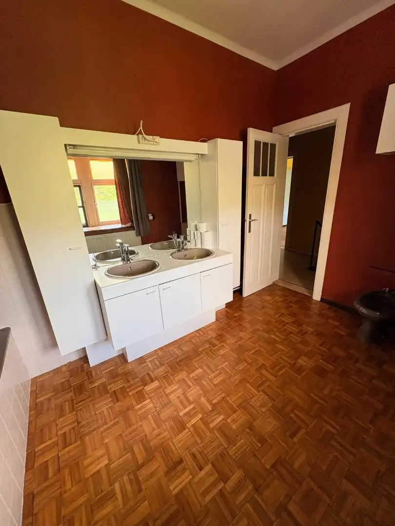 Een karaktervolle, te moderniseren woning te Halle!  foto 14