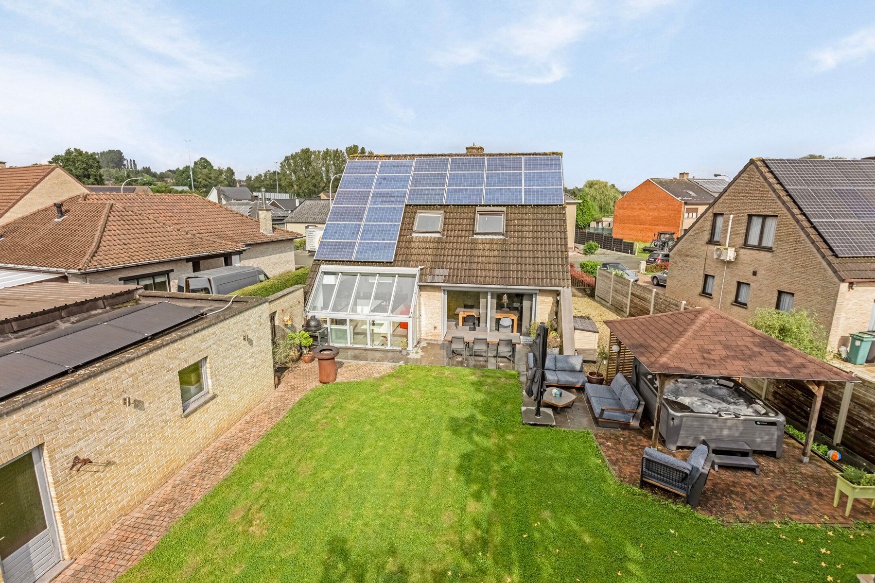 Instapklare OB met 4 kamers, garage, tuin en zonnepanelen foto 19