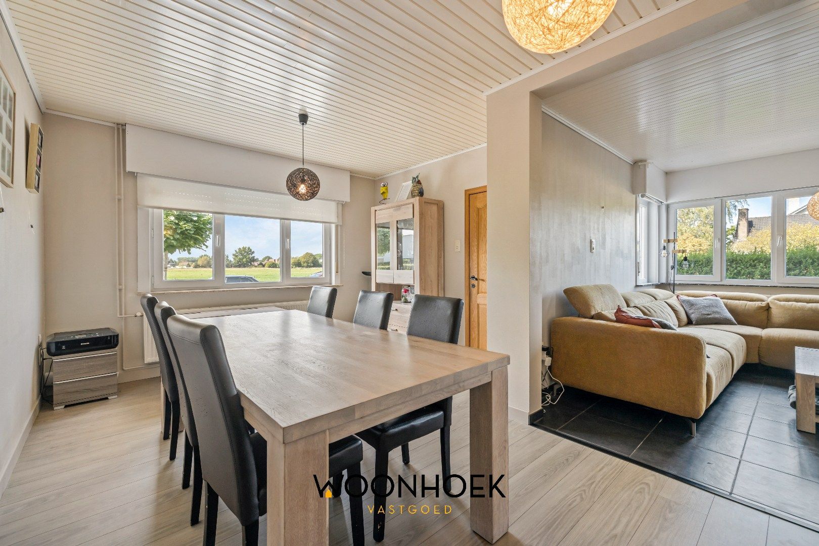 Ruime 4 slaapkamer woning met fraai aangelegde tuin te Lokeren!  foto 6