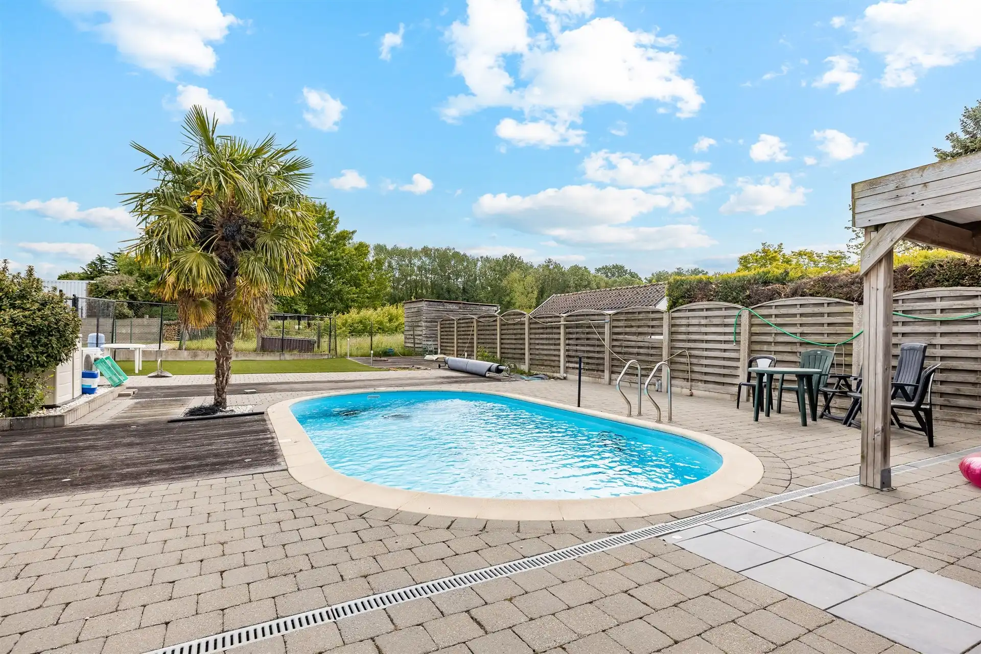 Charmante villa met zwembad op een mooi perceel van 942 m²  foto 15