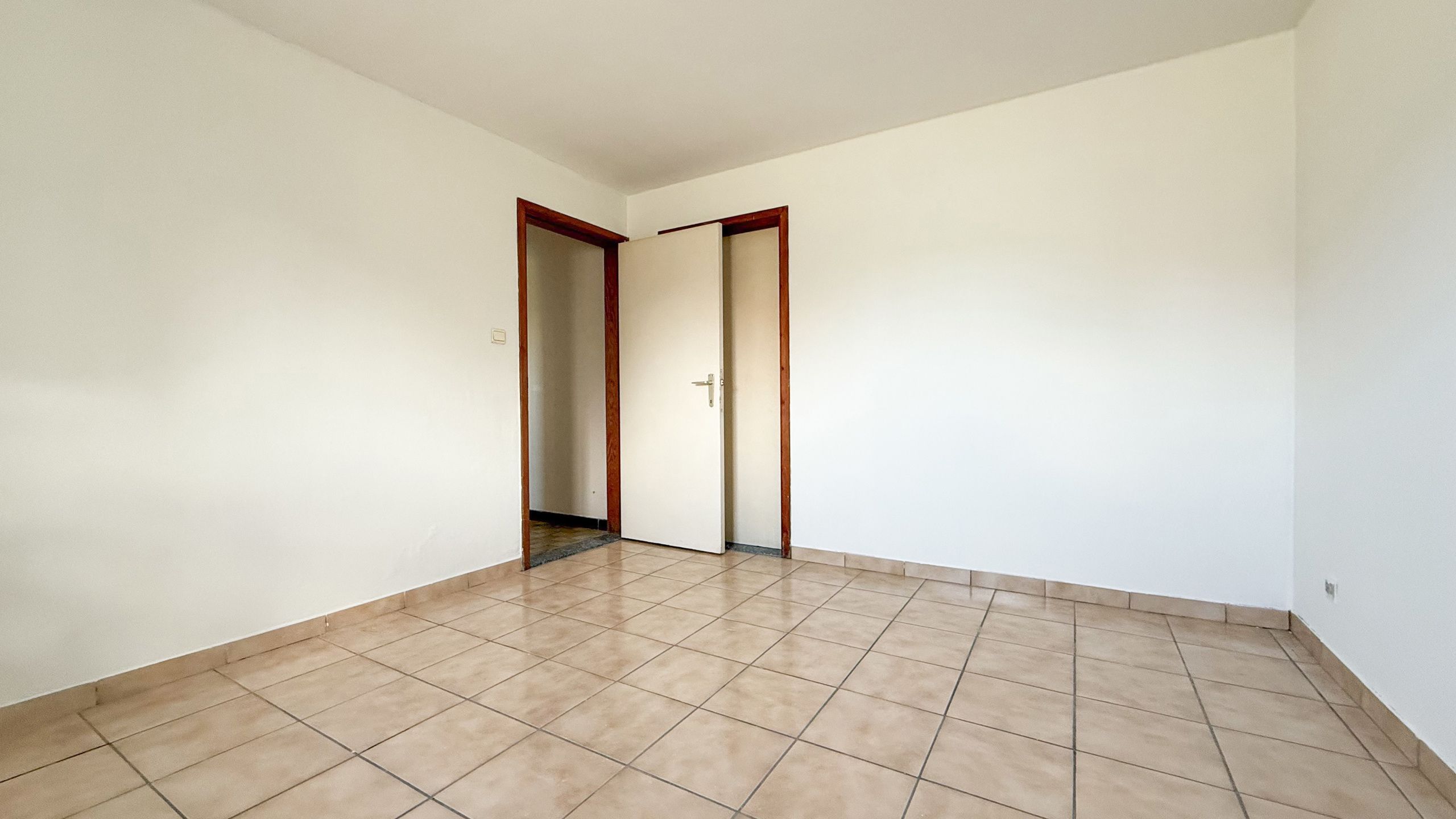 Ruim app. op wandelafstand van het centrum in Houthalen! foto 17