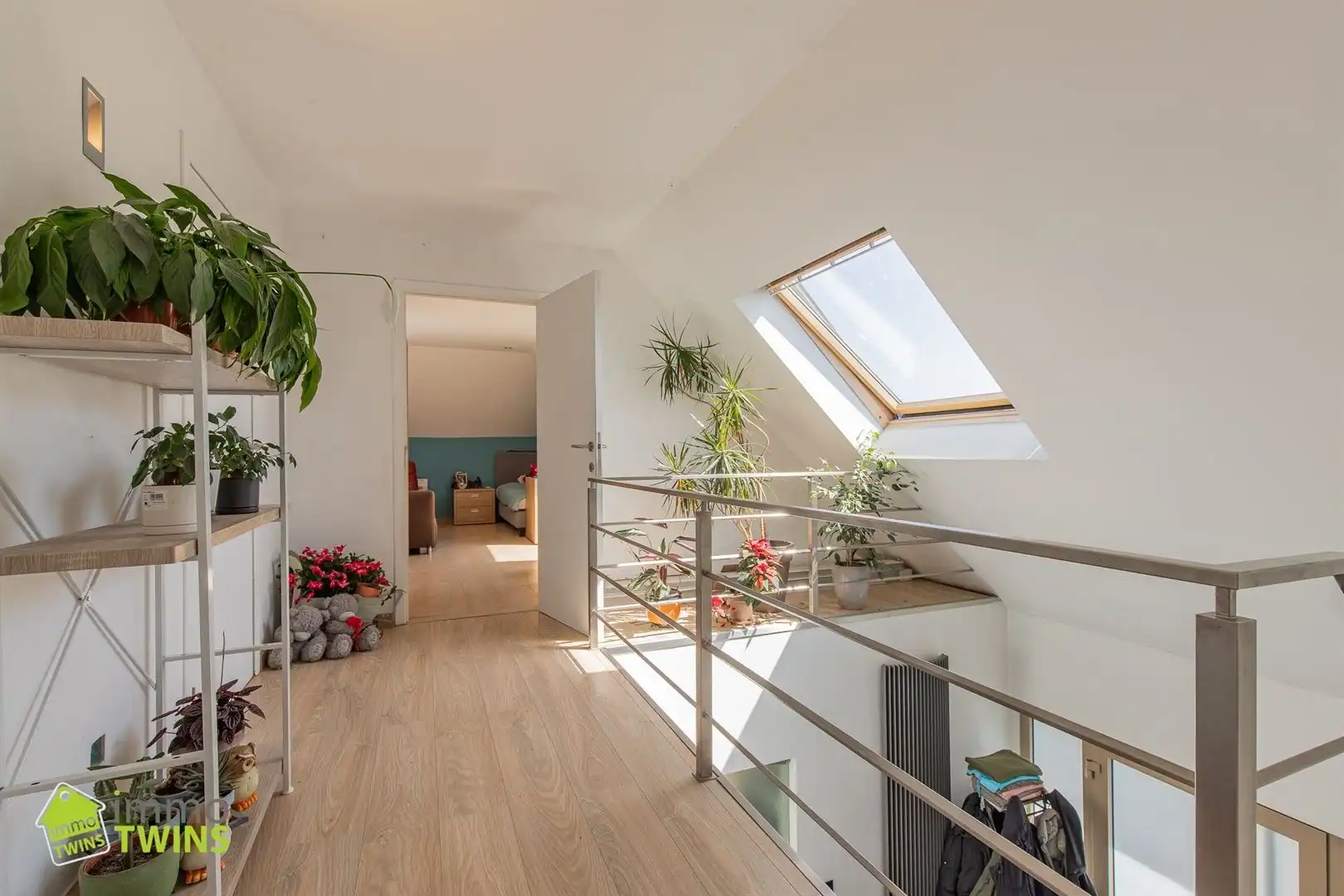 Ruime en energiezuinige OB met garage, tuin en oprit te Buggenhout. foto 16