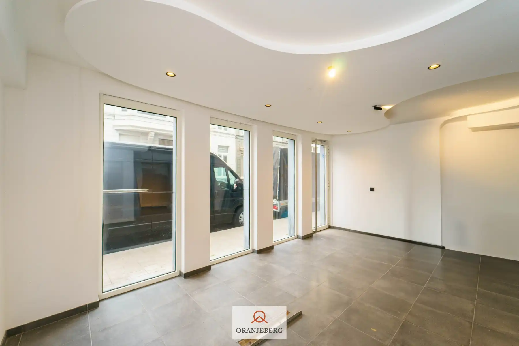 Handelsgelijkvloers te huur in Gent foto 7