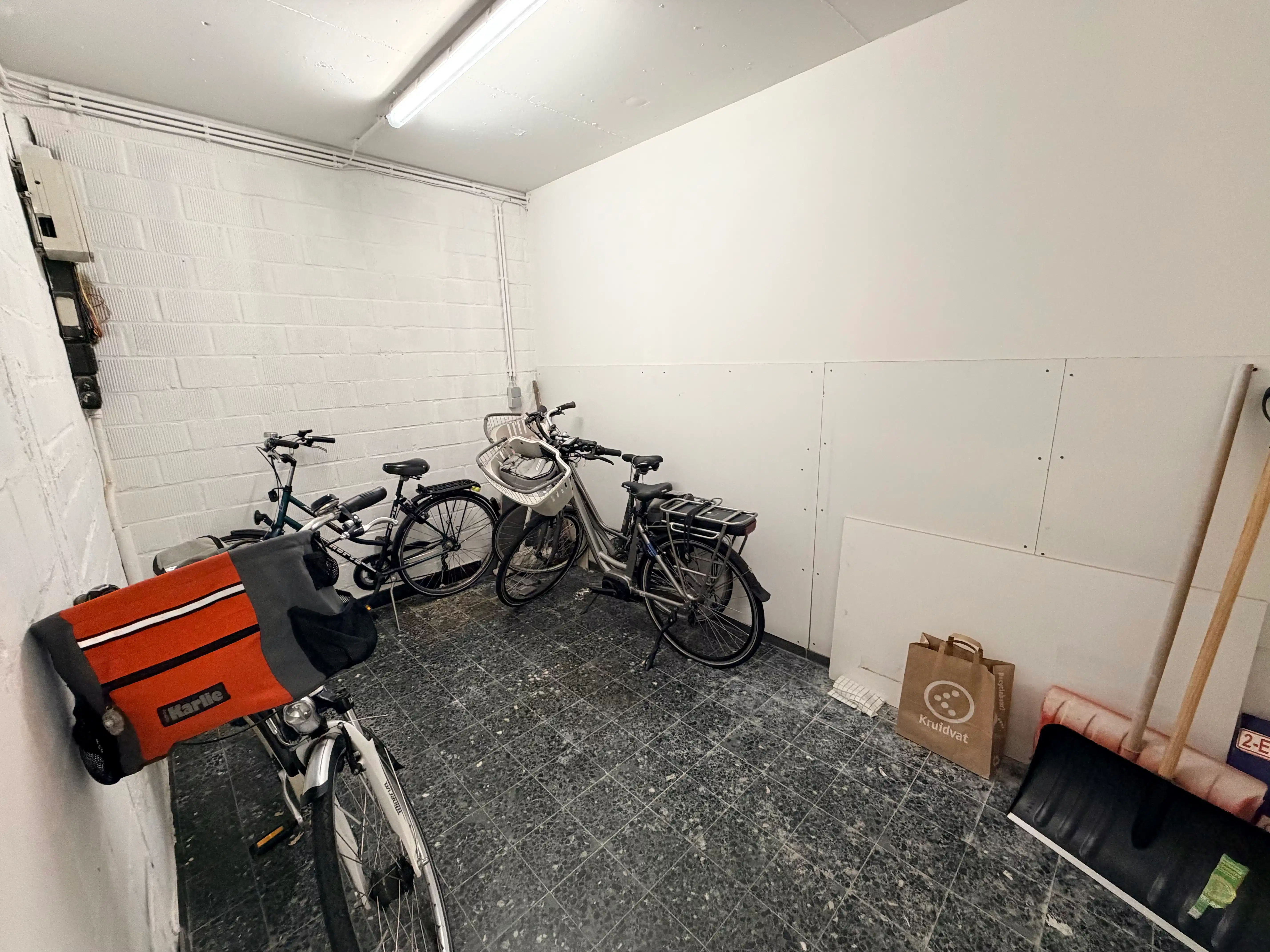 Prachtig duplexappartement met 2 slaapkamers, 2 badkamers, 2 terrassen en 1 autostaanplaats. foto 21