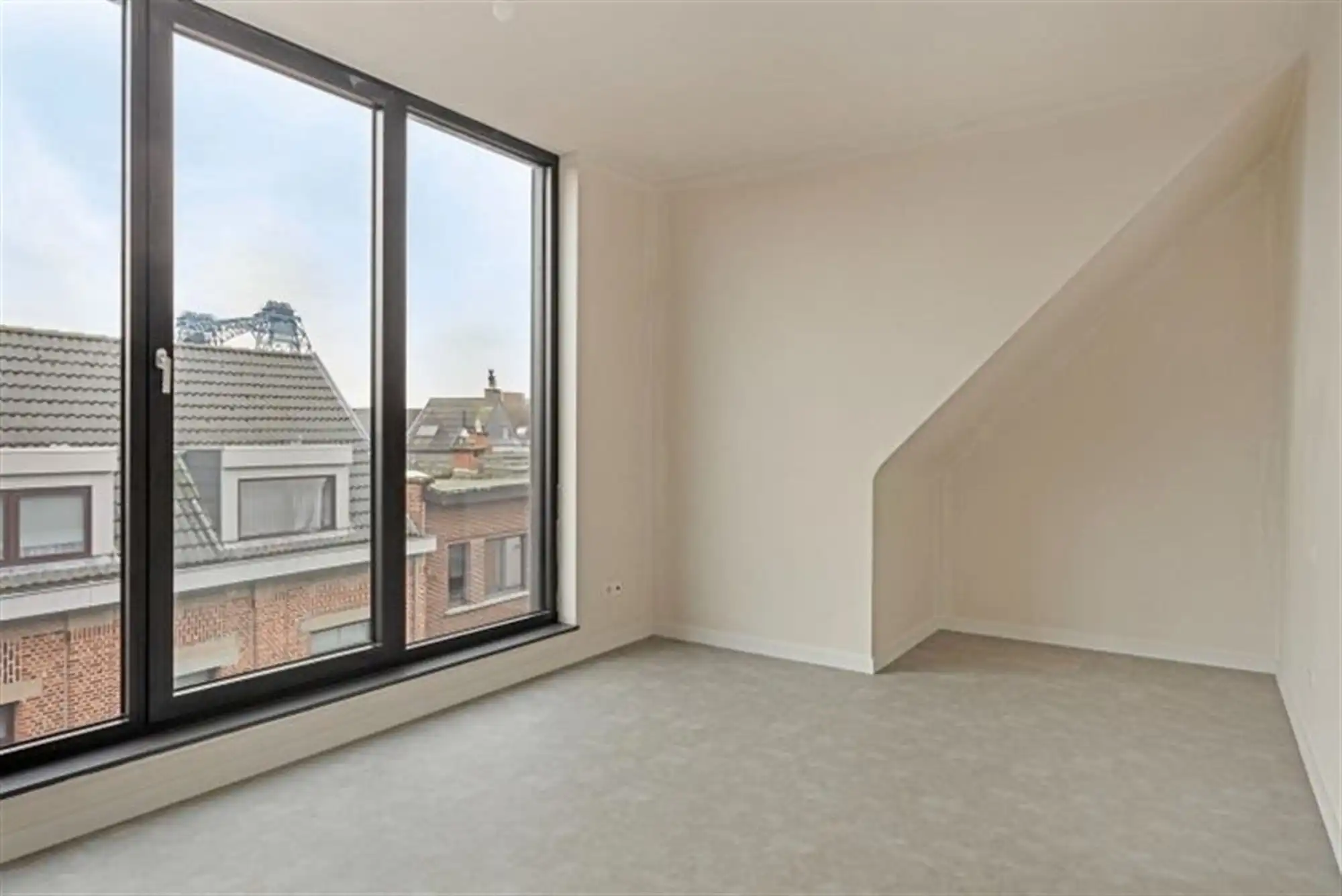 Nieuwbouwappartement met 2 slaapkamers en lift in centrum foto 18