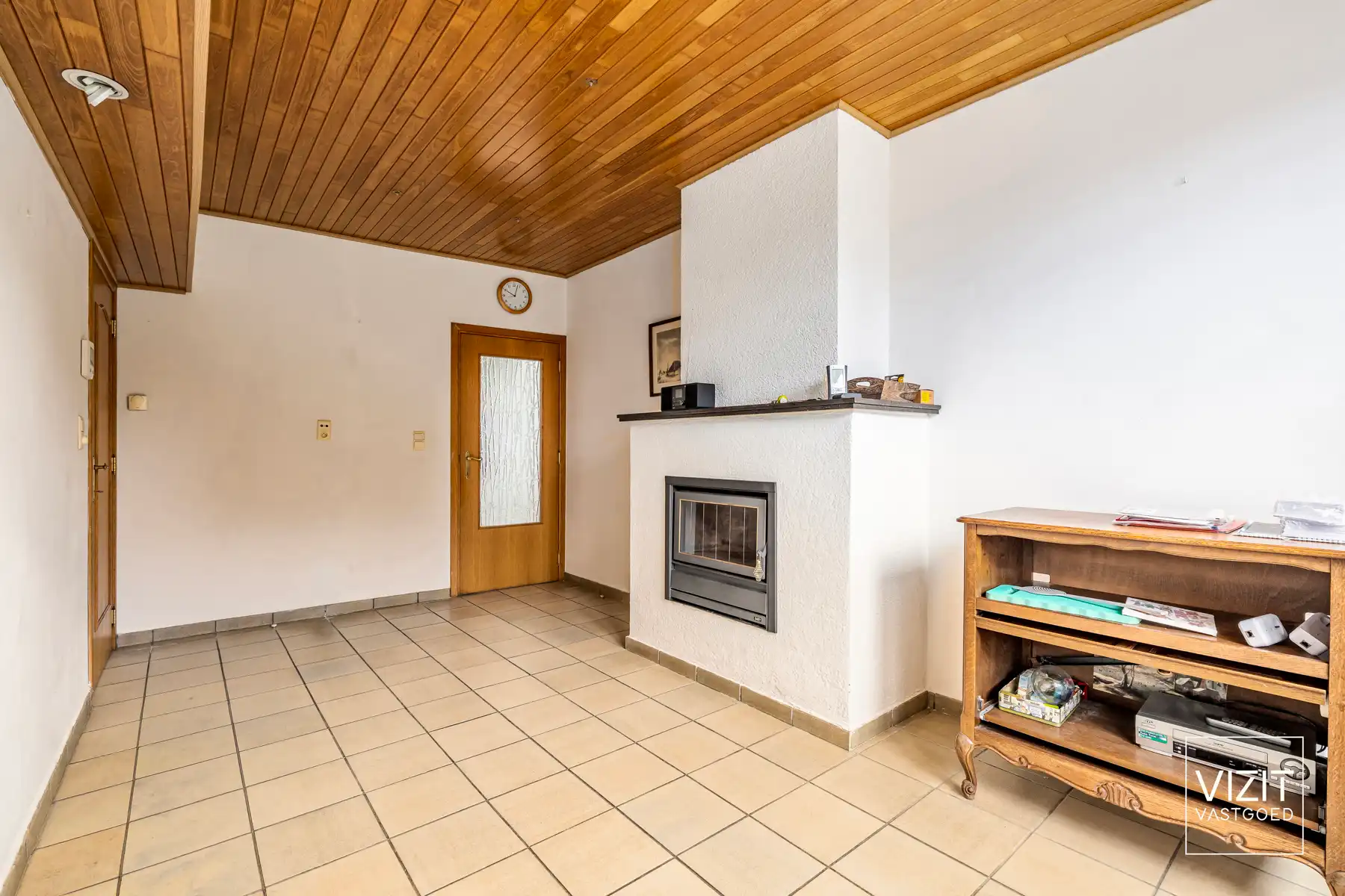 Halfopen woning met tuin en garage foto 15