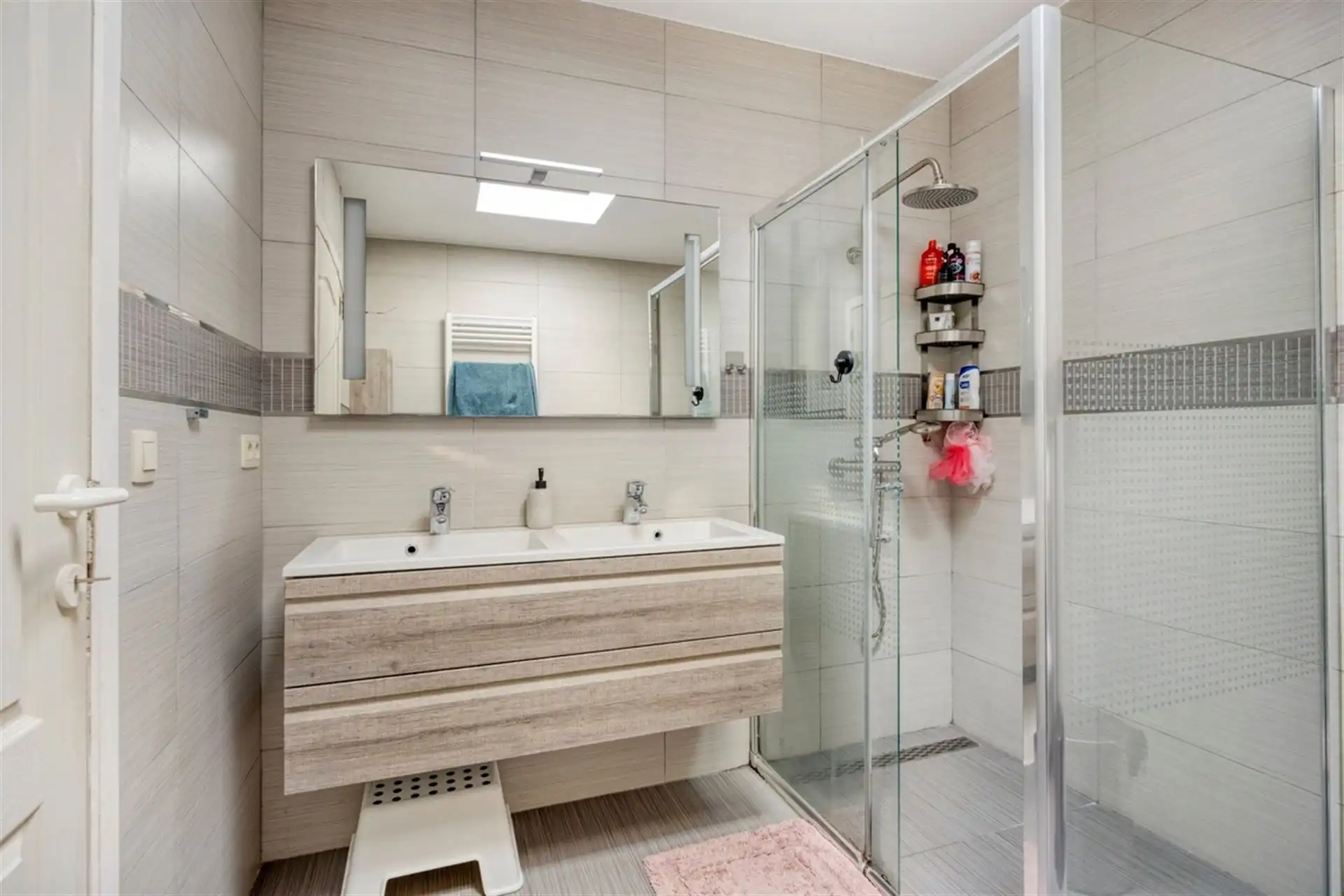 Ruime en instapklare woning met stadstuin en garage! foto 9