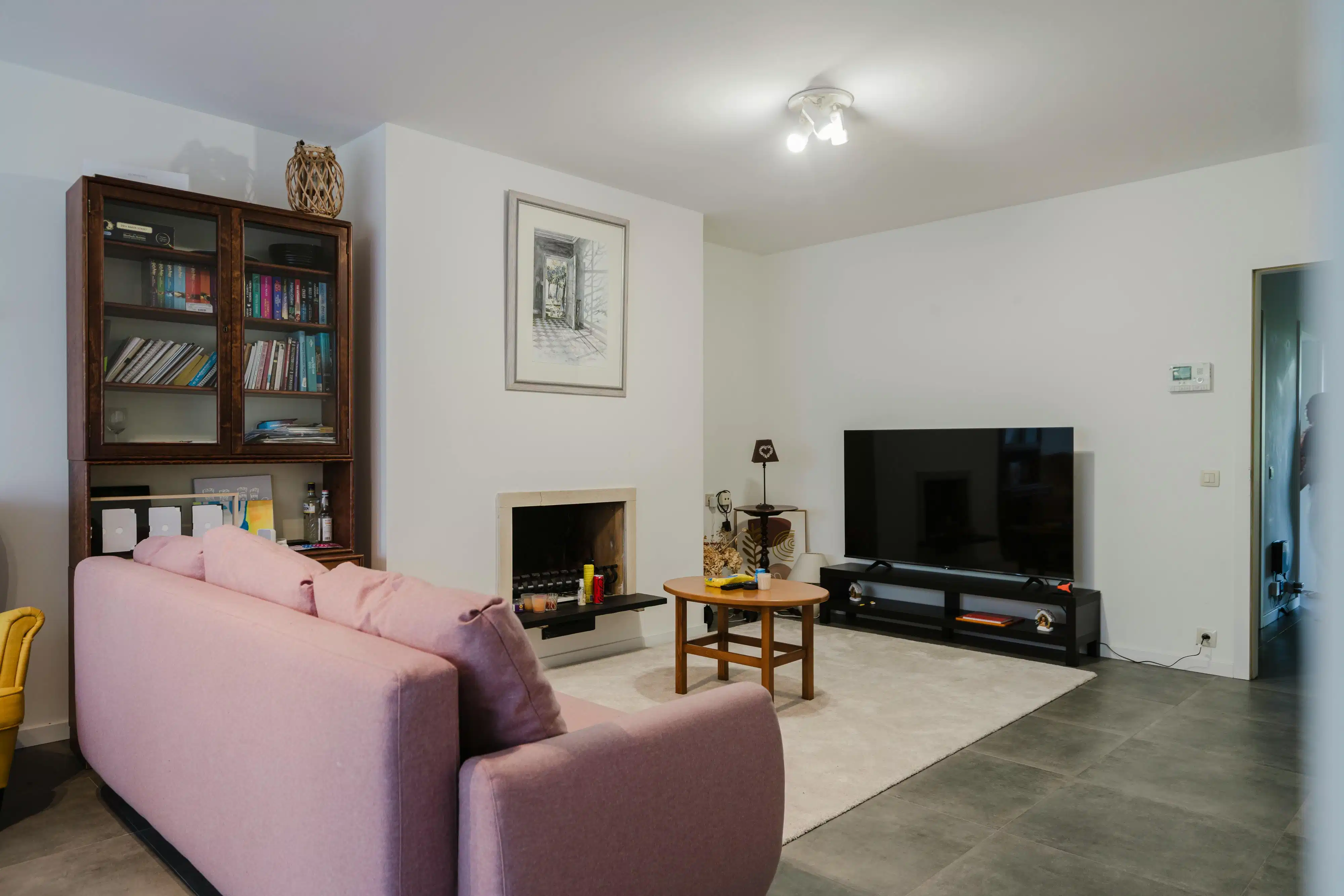Tweeslaapkamer appartement te koop nabij de Leie te Kortrijk foto 8