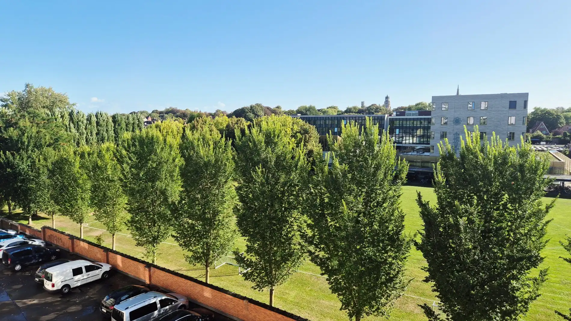 Sint Andries: Perfect afgewerkt appartement voor INVESTERING foto 14