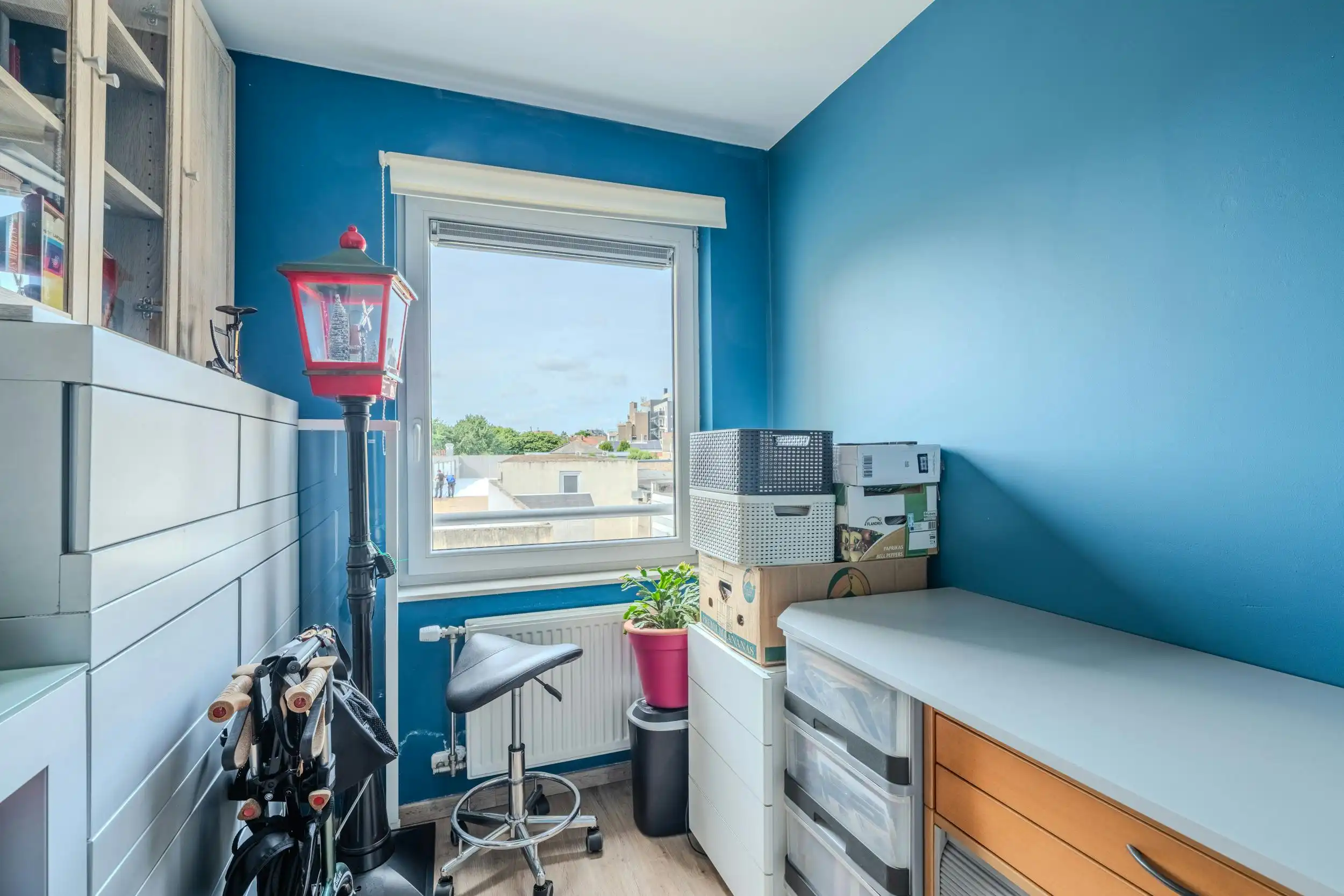 Instapklaar 2-slaapkamerappartement in recente residentie foto 14