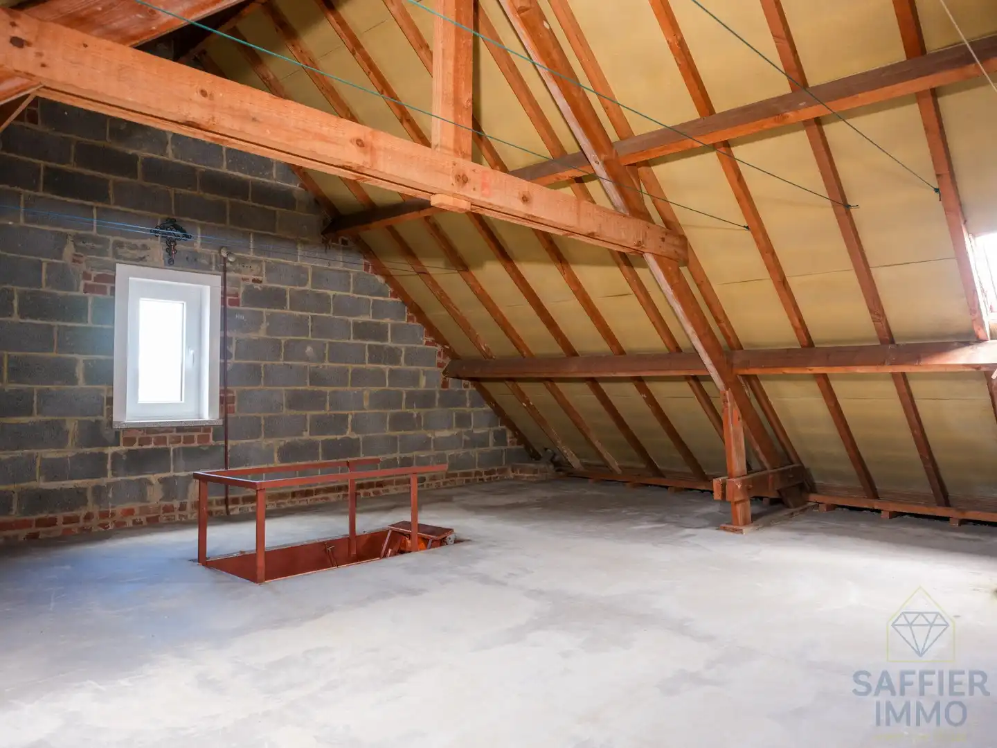 Te ontdekken in hartje Ingelmunster: ruime woning met 4 slaapkamers, zuidgerichte tuin én uitweg achteraan foto 11