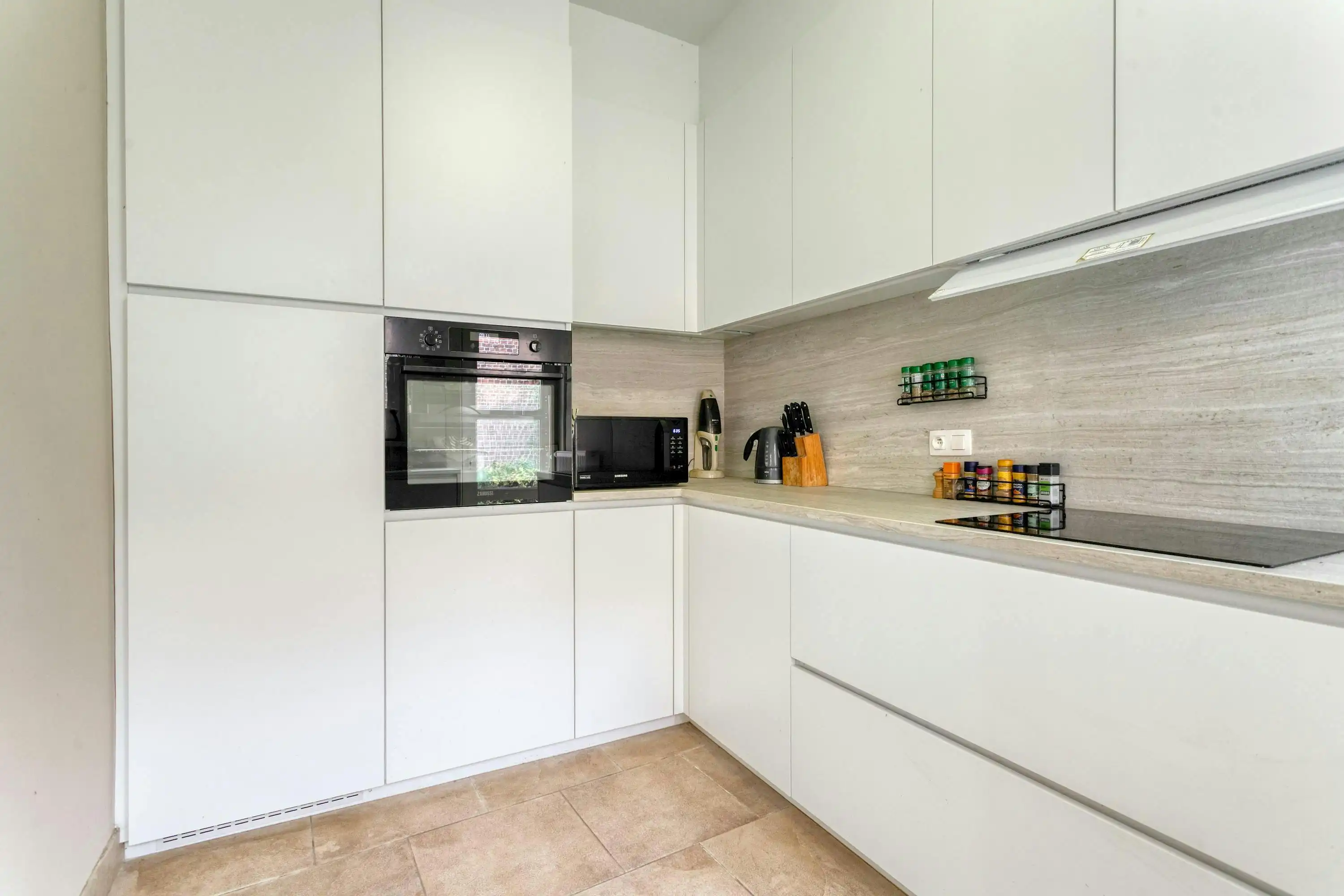 Gerenoveerde burgerwoning te koop in Velzeke (Zottegem) foto 6