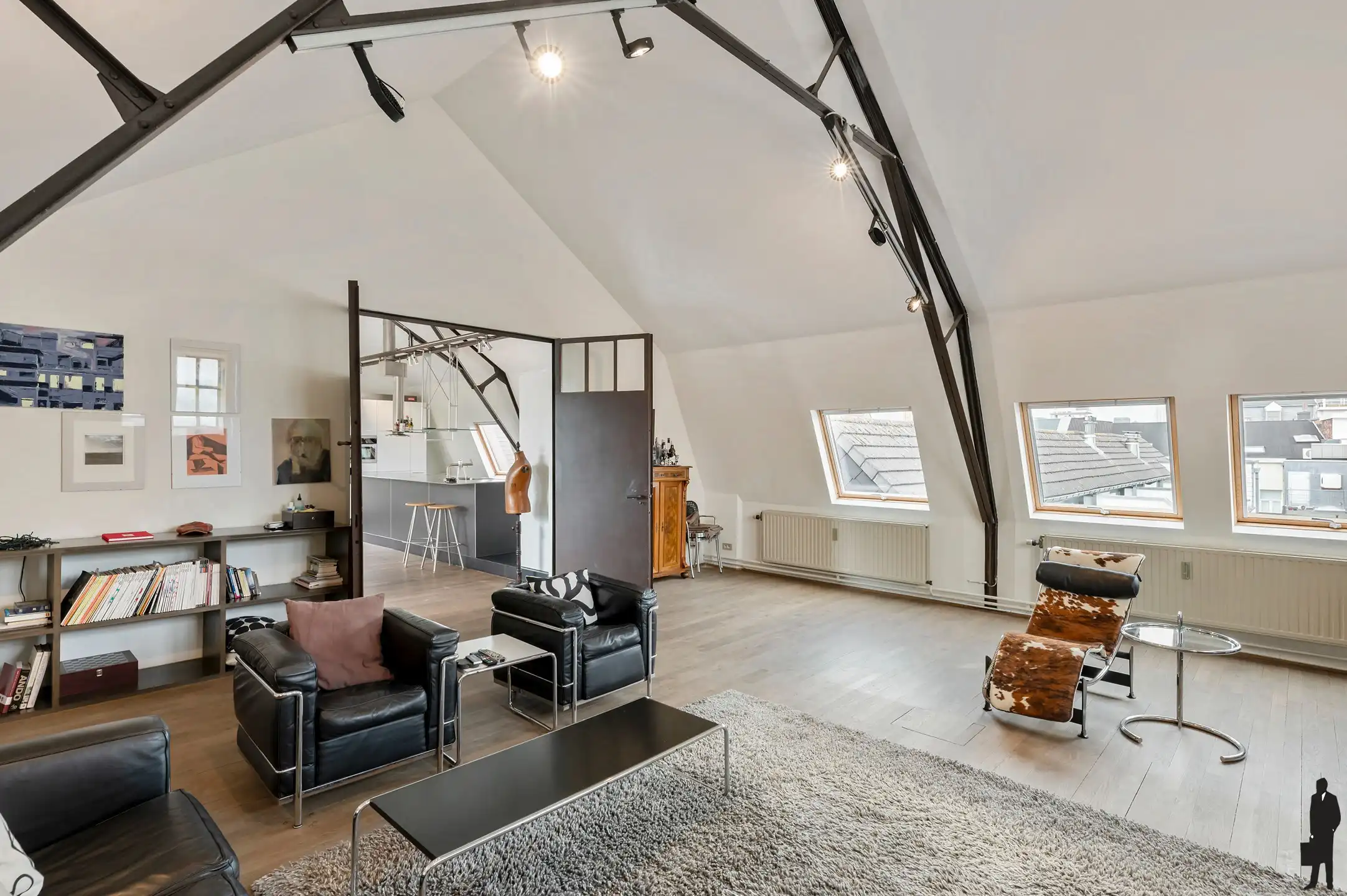 Unieke loft met perfecte synergie tussen wonen en werken foto 2