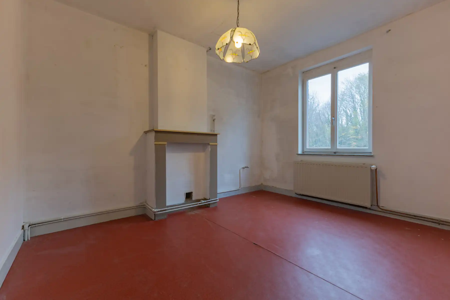 Te renoveren woning met 3 slaapkamers en garage foto 11