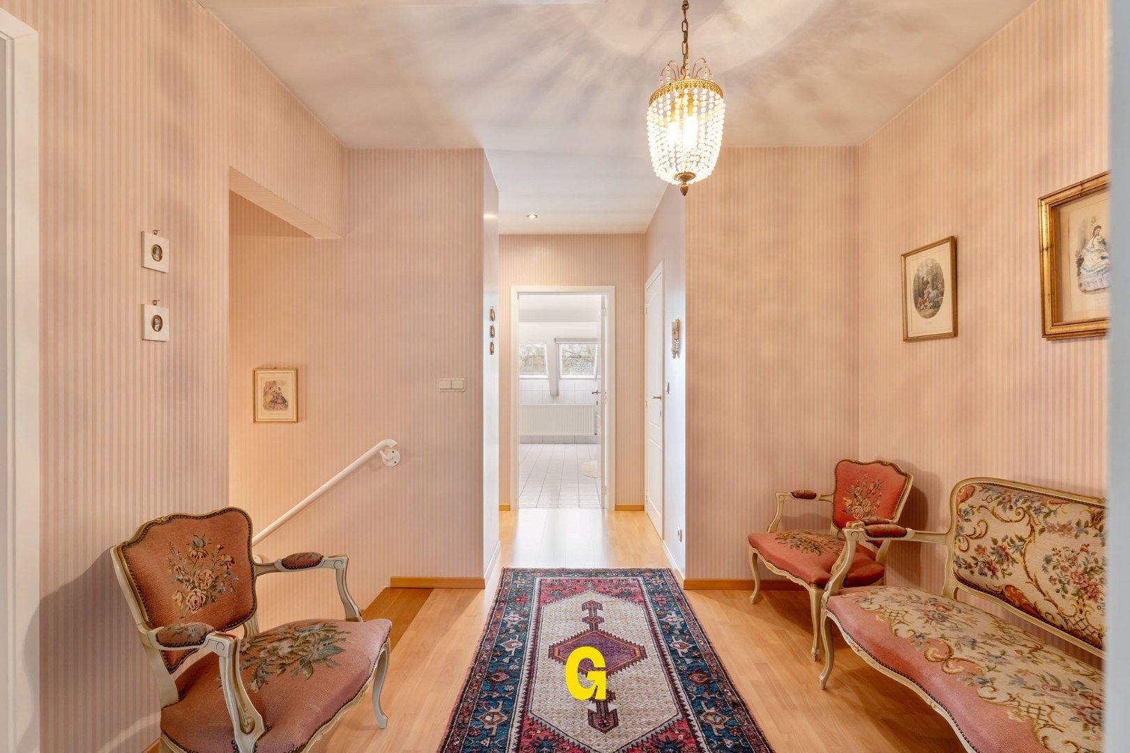 Bijzonder nette rijwoning van zeer degelijke kwaliteit, met tuin op 6a 46ca, vlak bij de dorpskern van Hoeselt. foto 15