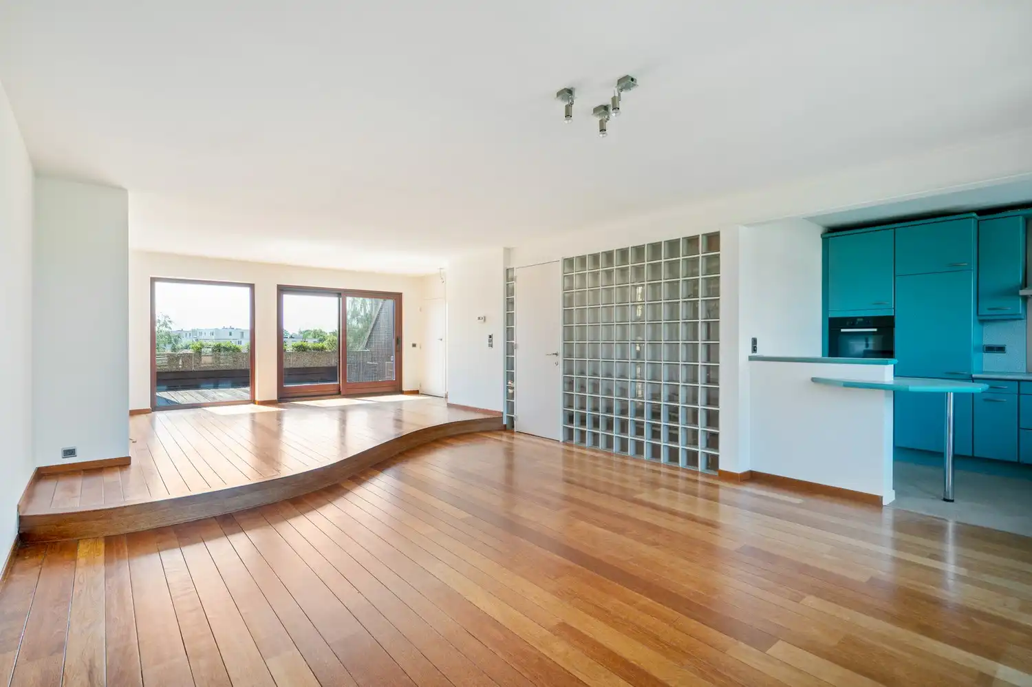 Triplex penthouse met 2 slaapkamers, ruim zonneterras en garagebox te Lier foto 7