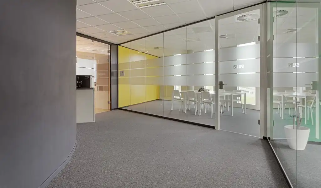 Gemeubelde kantoren met dienstverlening in Planet Business Center aan The Loop in Gent foto 16