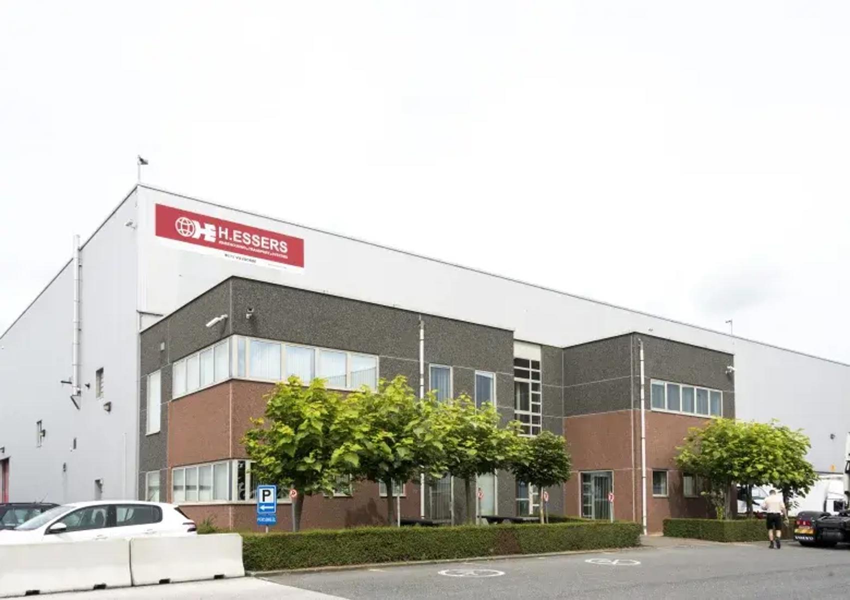 Logistiek bedrijfsgebouw  foto 4