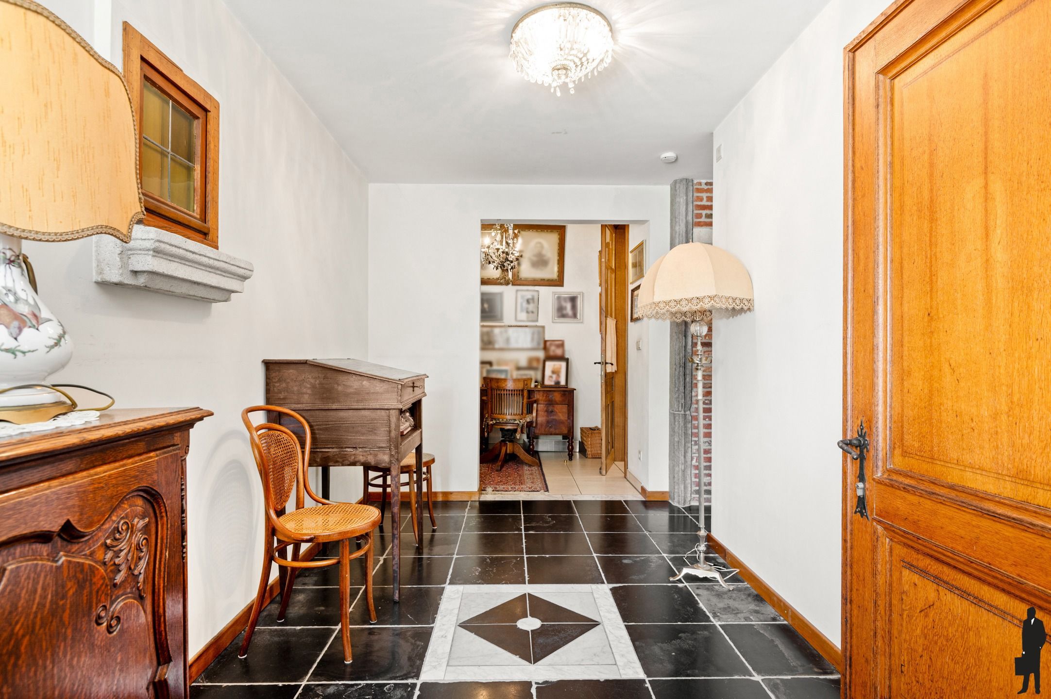Exclusieve villa met conciërgewoning op 4.102m² foto 23