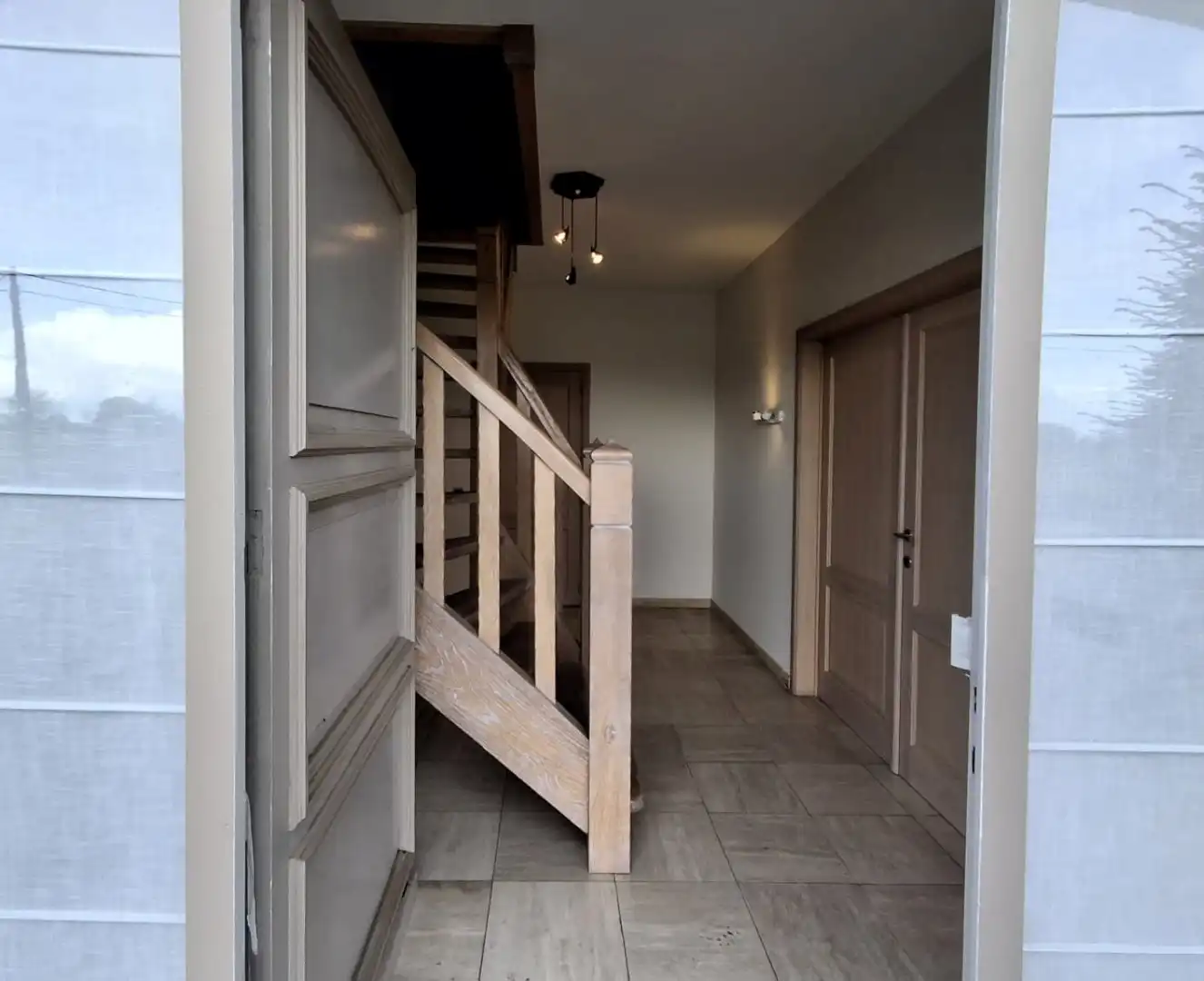 KARAKTERVOLLE VILLA MET LANDELIJKE VERGEZICHTEN IN KANEGEM foto 2