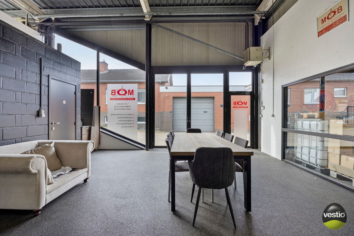 MULTIFUNCTIONEEL HANDELSPAND MET CONCIERGESTUDIO OP 19A82CA TE BEVERST. foto 13