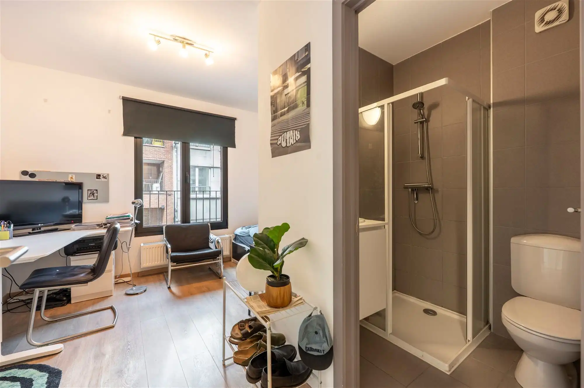 Gerenoveerde studentenkamer op het Eilandje foto {{pictureIndex}}