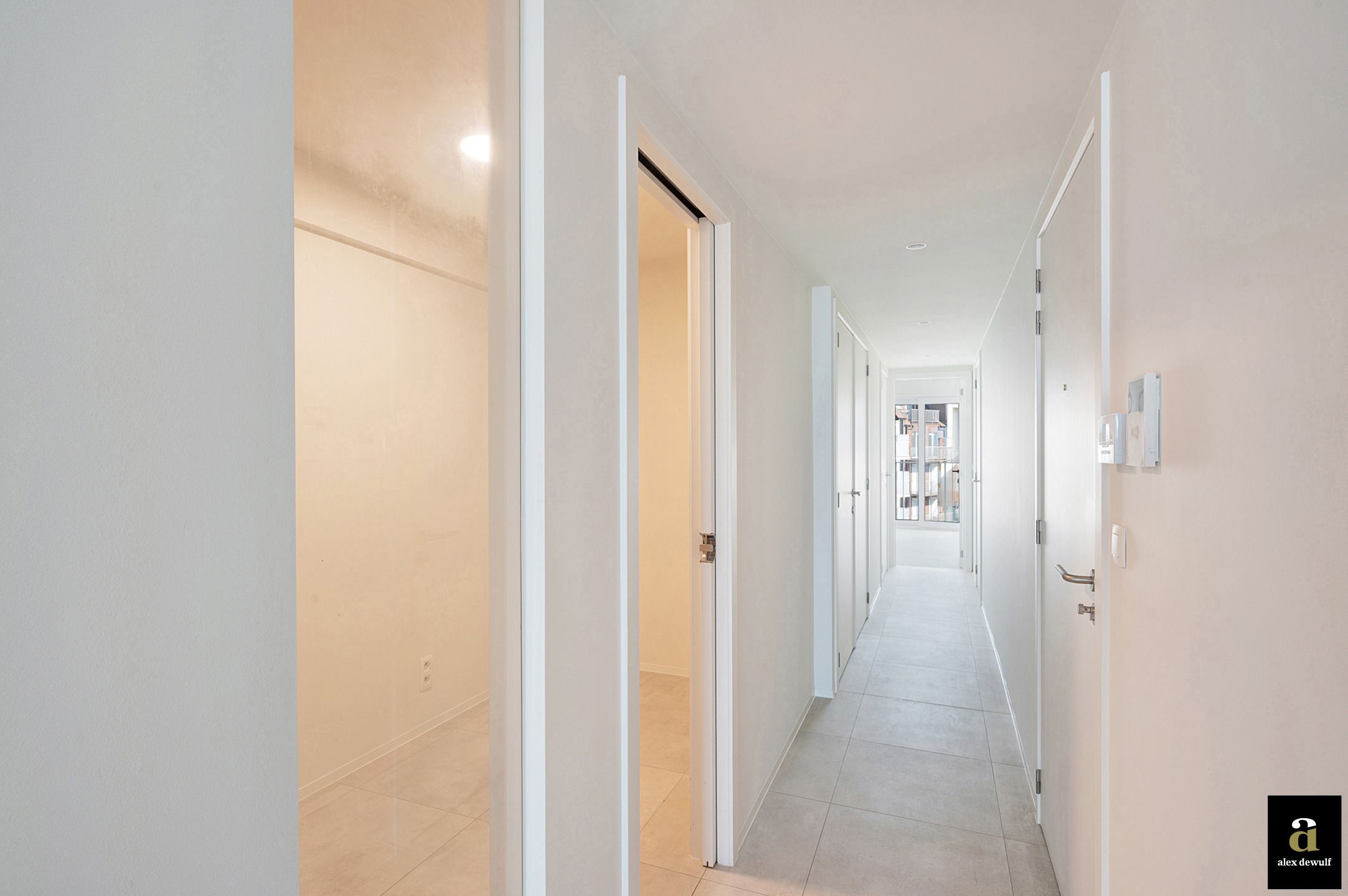 Stijlvol appartement met zeezicht op de Zeedijk foto 18