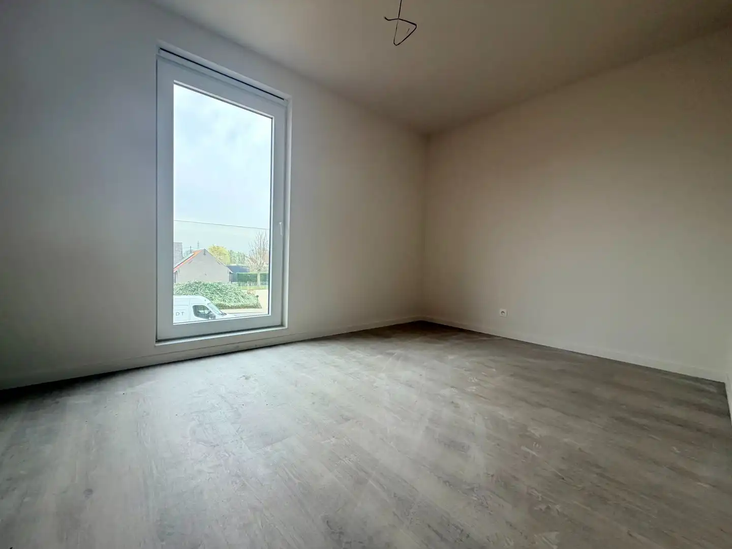 Uitzonderlijk ruime halfopen woning! foto 19