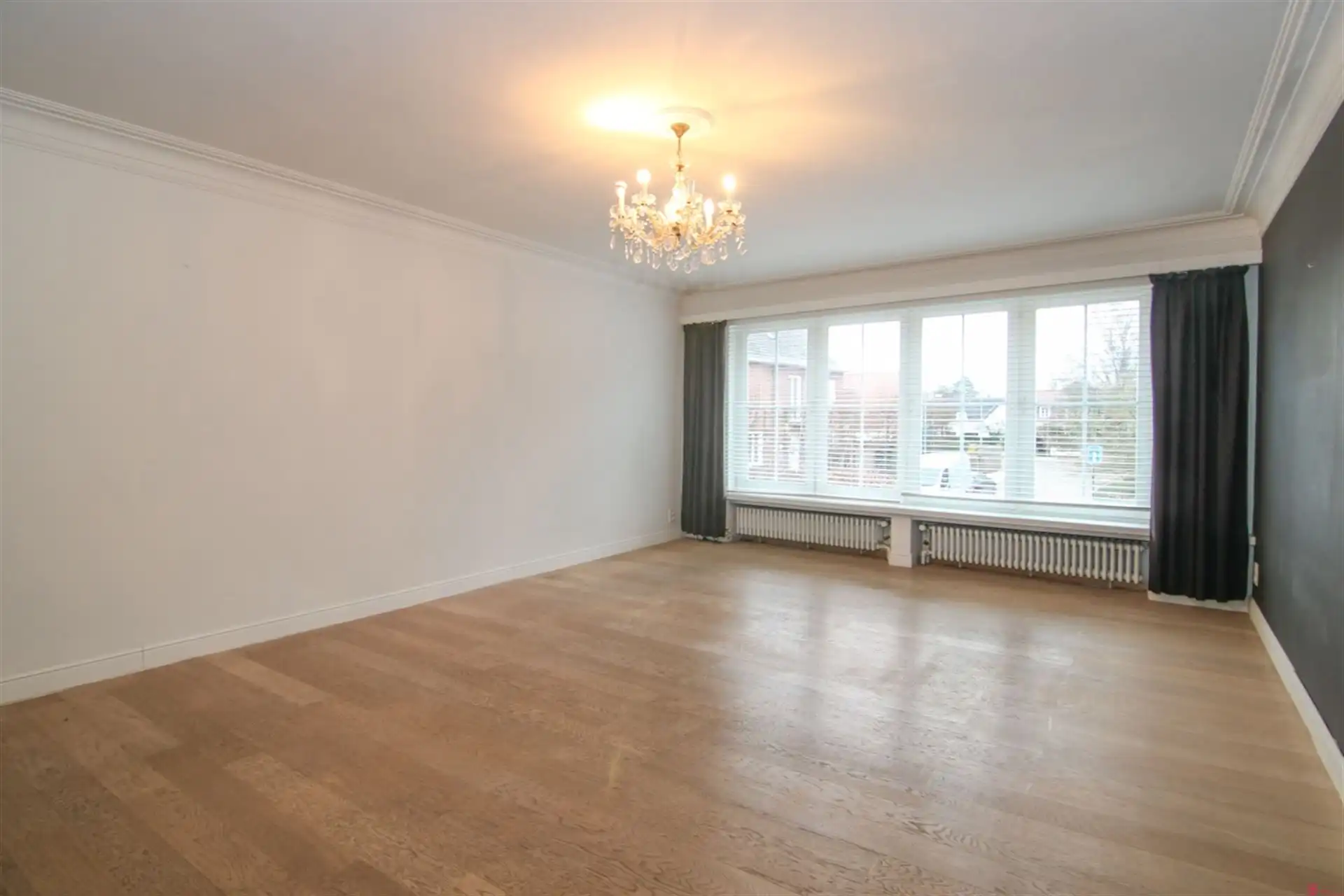 Burgerhuis op topligging in Kortrijk! foto 6