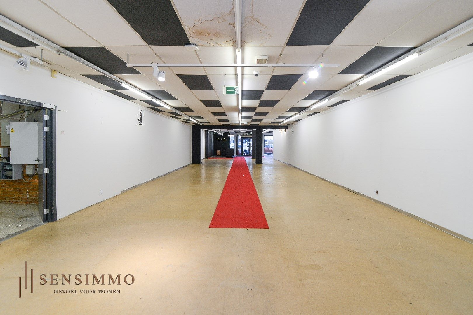 Ruim Handelspand van 766 m² op AAA locatie foto 6