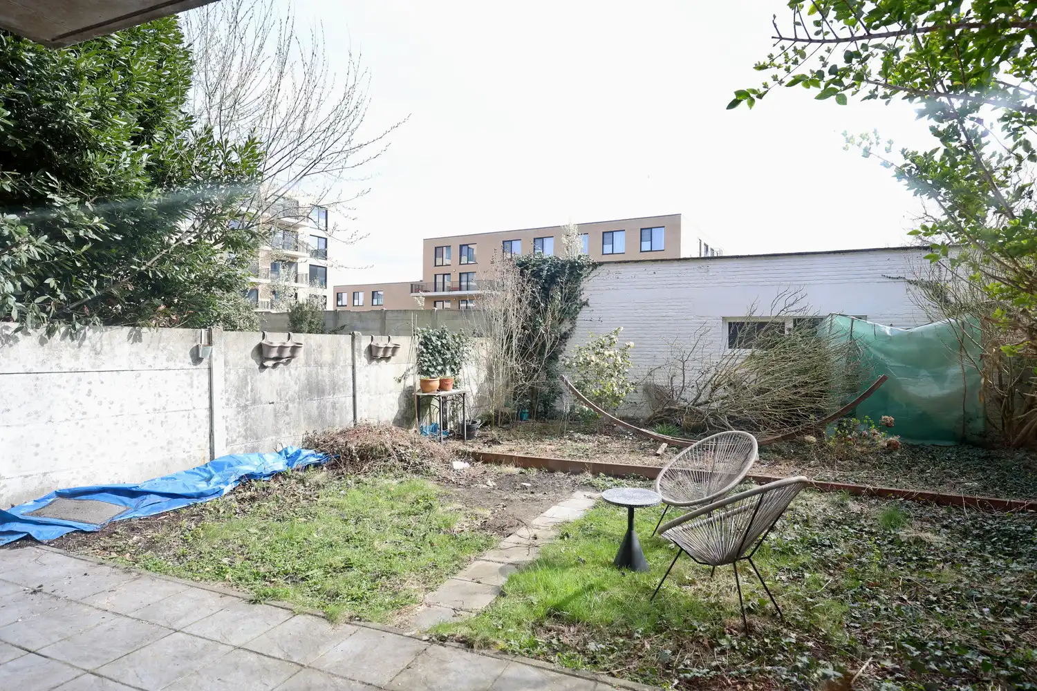 Instapklaar appartement met 2 ruime slks, tuin en parking! foto 37