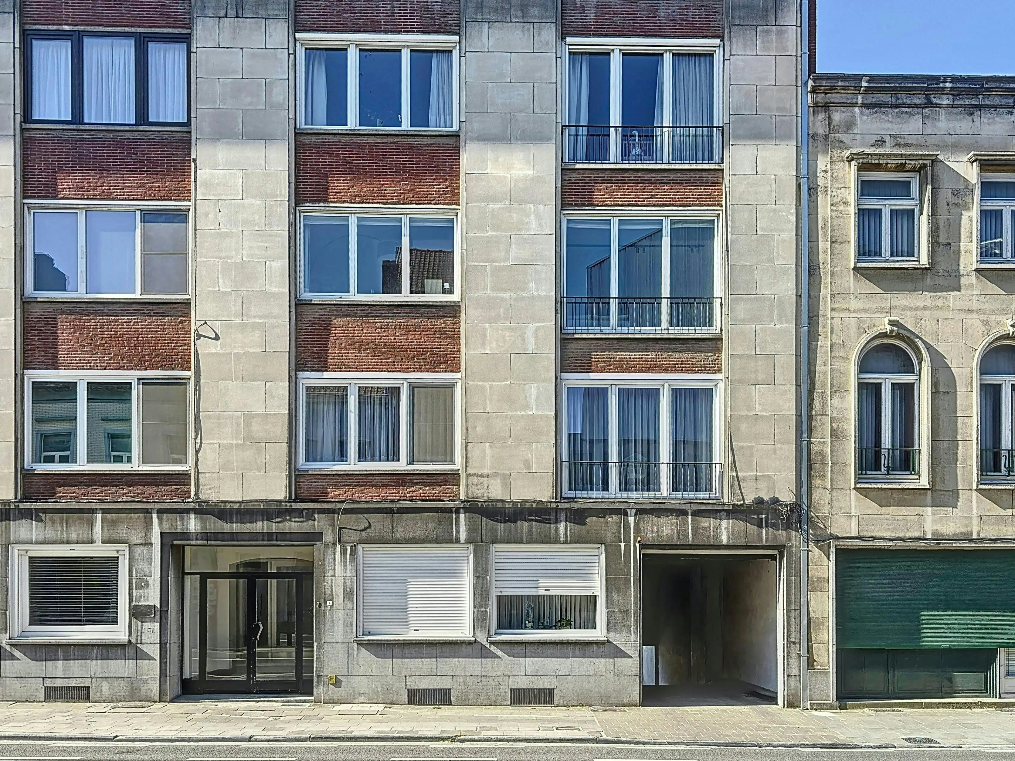 Garage te koop in Kortrijk! foto 4