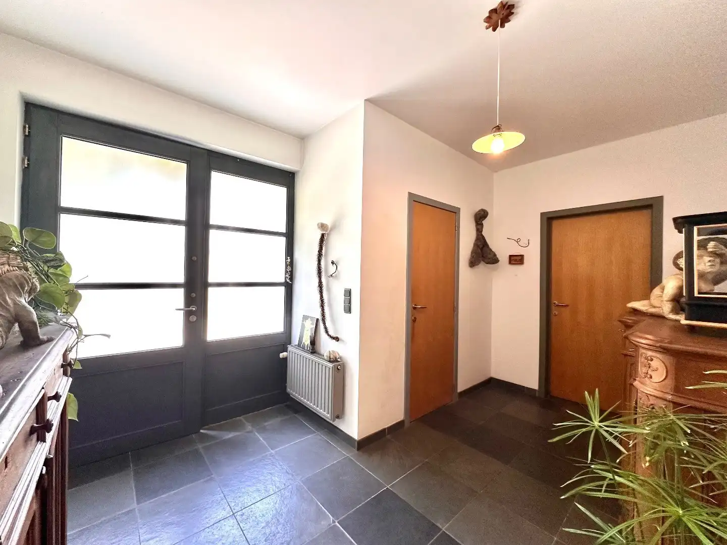 Unieke woning met werkplaats op toplocatie in Tongeren – industrieterrein Overhaam foto 6