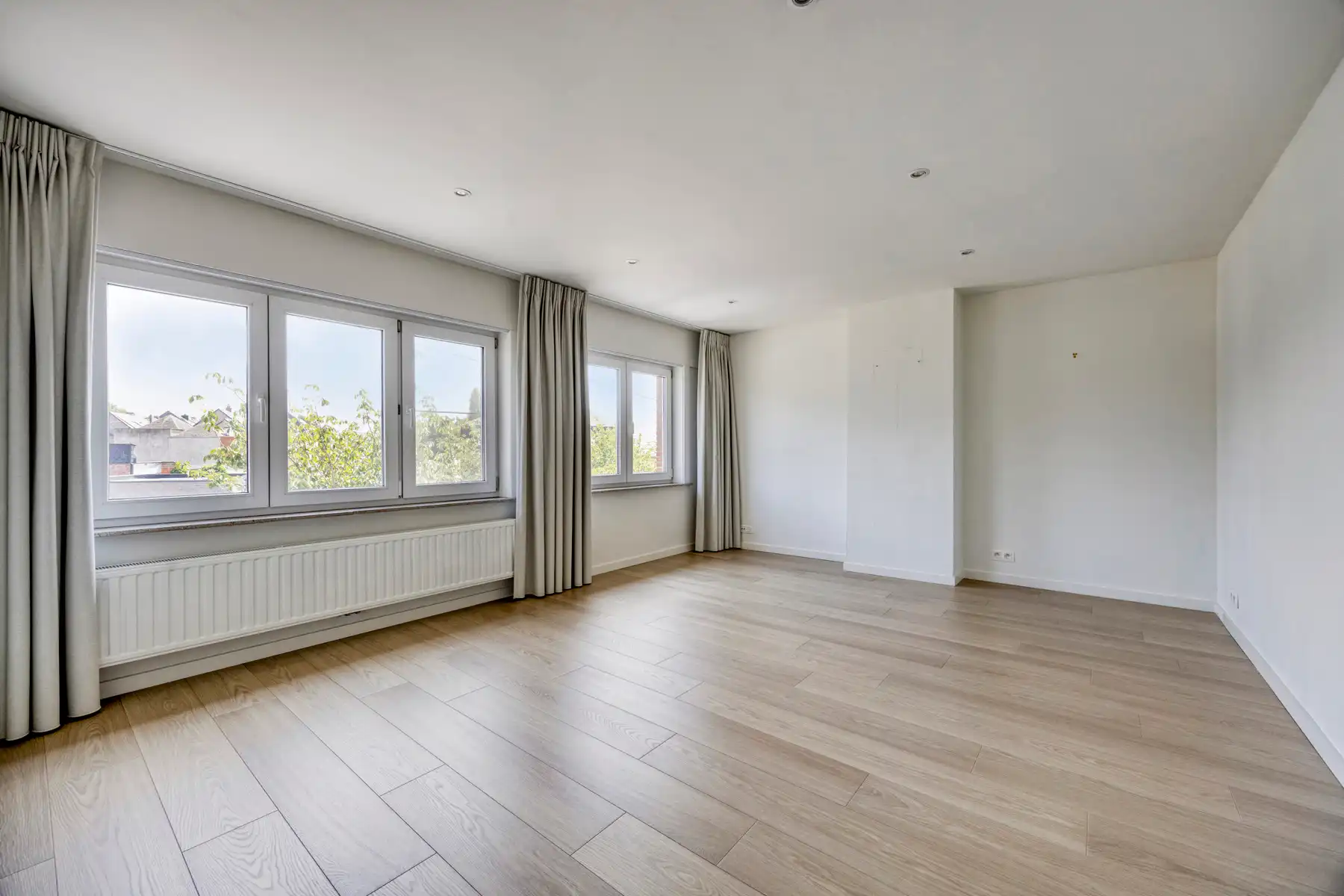 TE KOOP - instapklare woning met 3 slaapkamers en tuin foto 12
