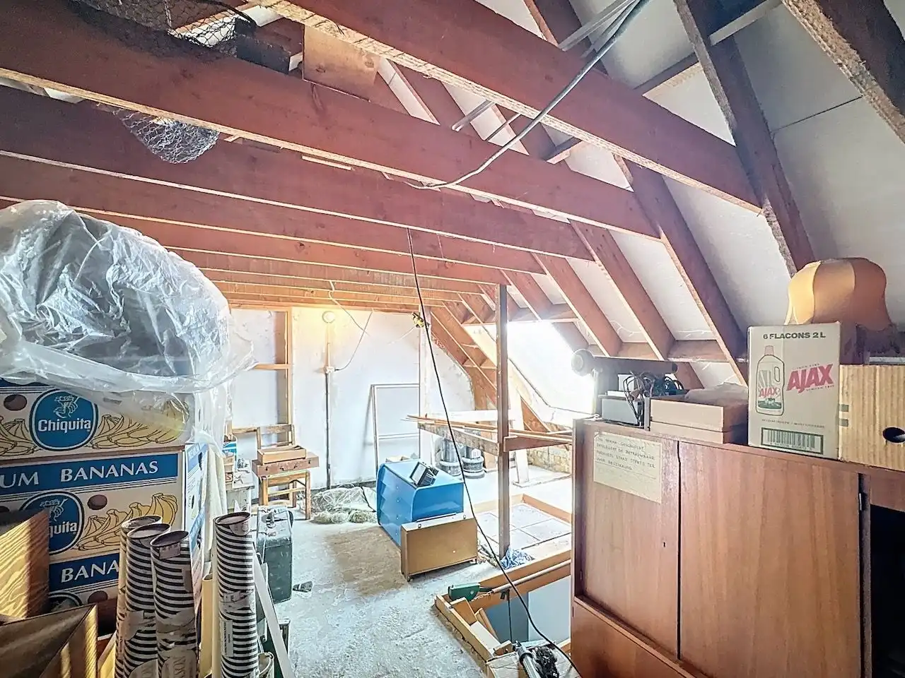 Bijzonder ruime handelswoning vlakbij de Kursaalstraat foto 24