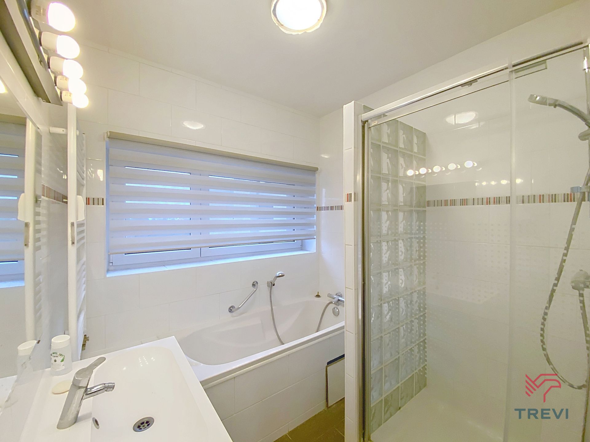 Appartement met 2 slaapkamers in een rustige wijk van Ukkel! foto 8