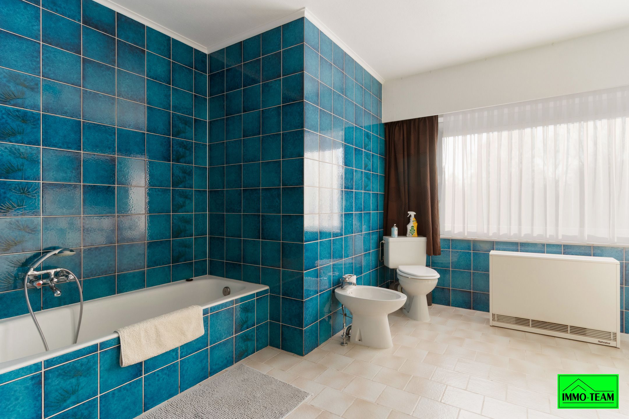 Ruime 2-gevelwoning met garage, tuin en 3 slaapkamers foto 13