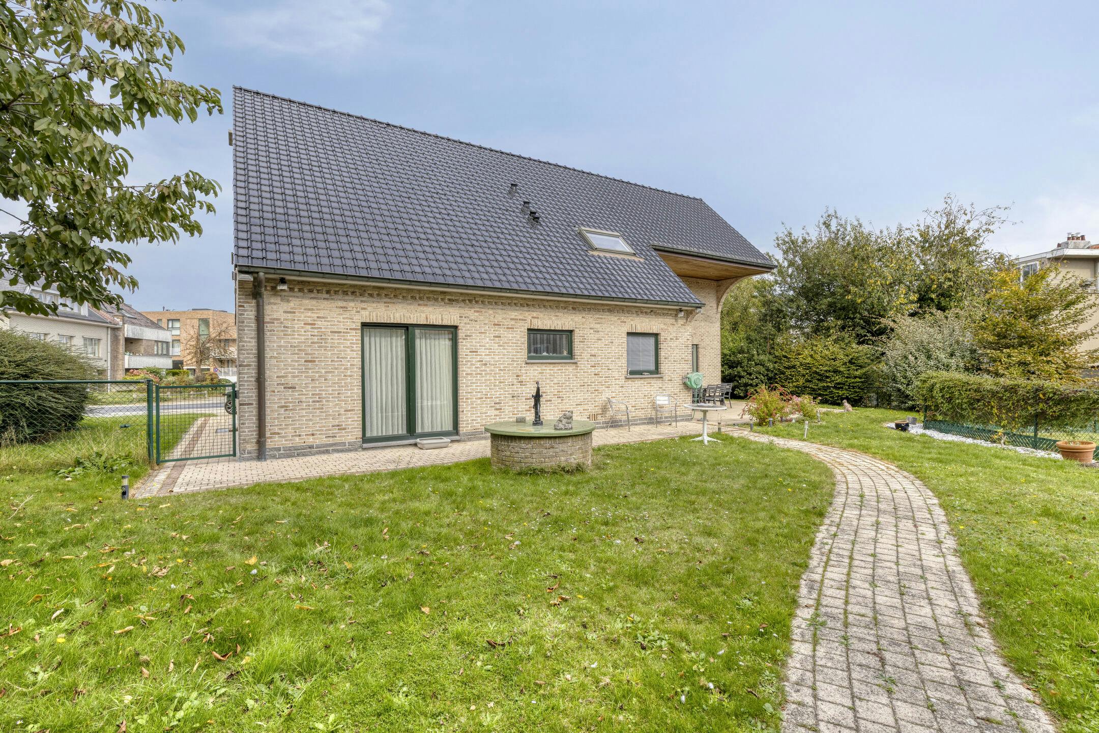 Viergevelwoning op 5a19ca op wandelafstand van het centrum van Strombeek foto 20