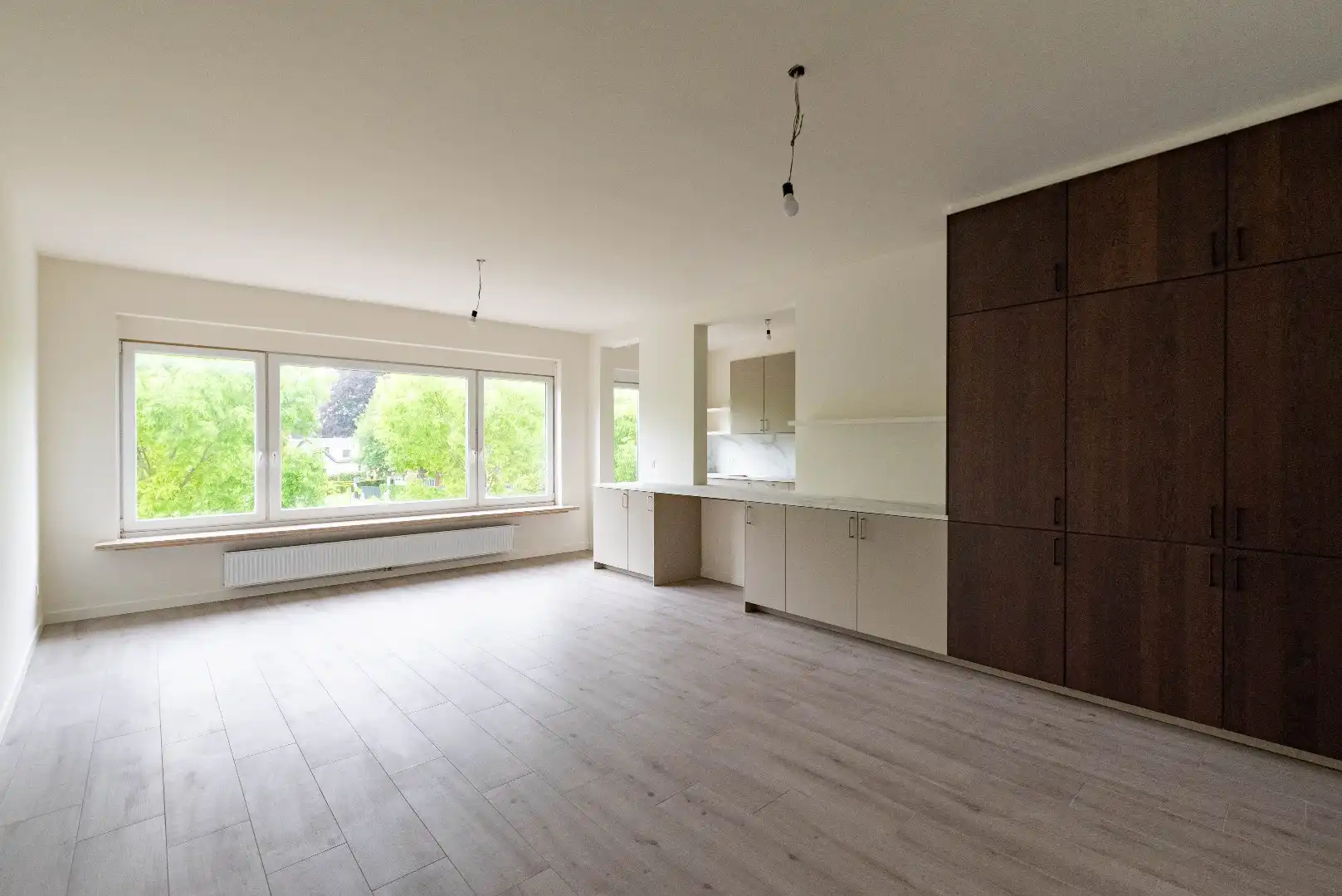 Modern gerenoveerd appartement foto {{pictureIndex}}