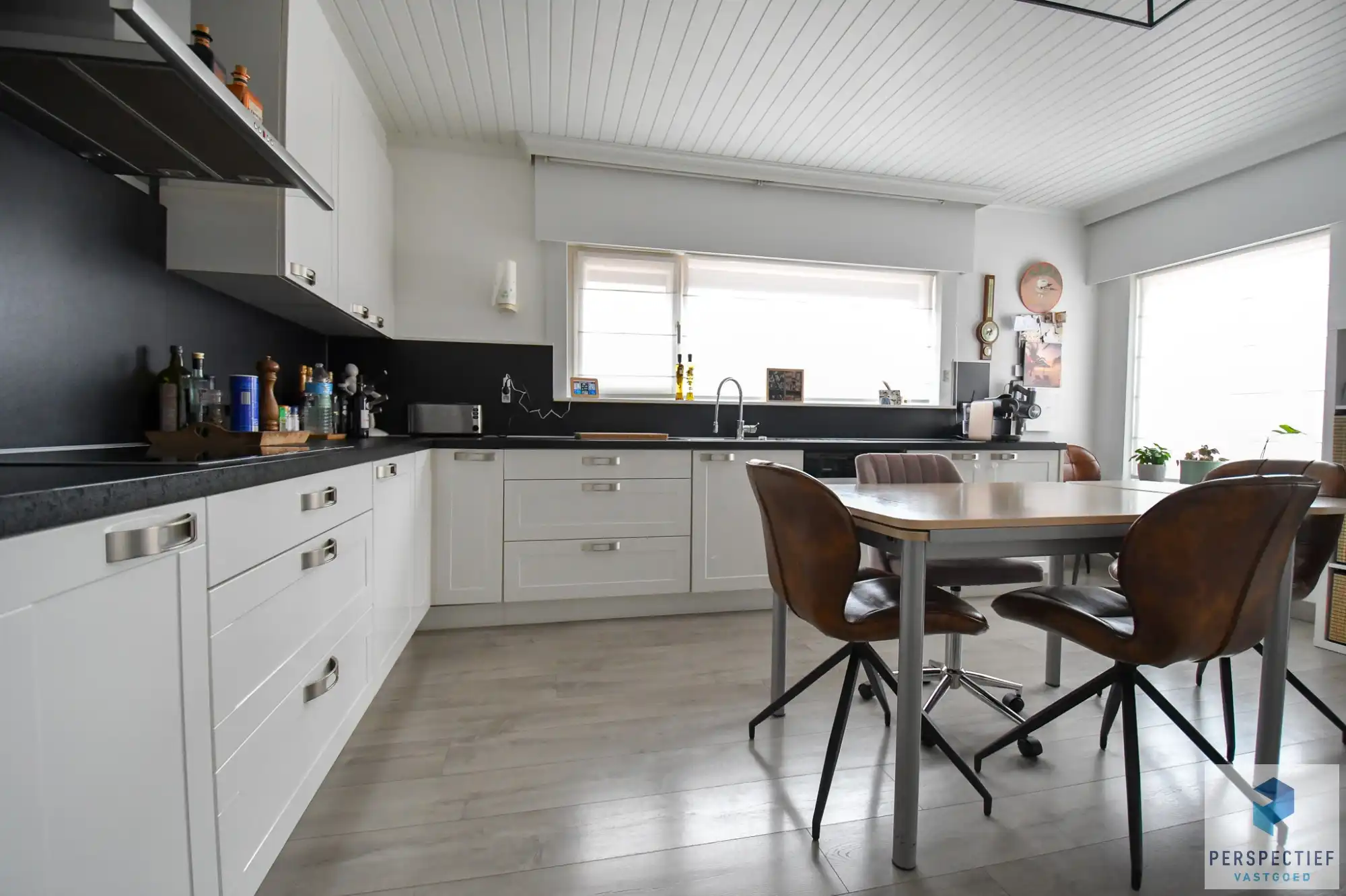 BEZOEKMOMENT WOENSDAG 25/03 VAN 16U TOT 18U | UITSTEKEND GELEGEN GELIJKVLOERSE WONING met 4 slaapkamers en tuin foto 13