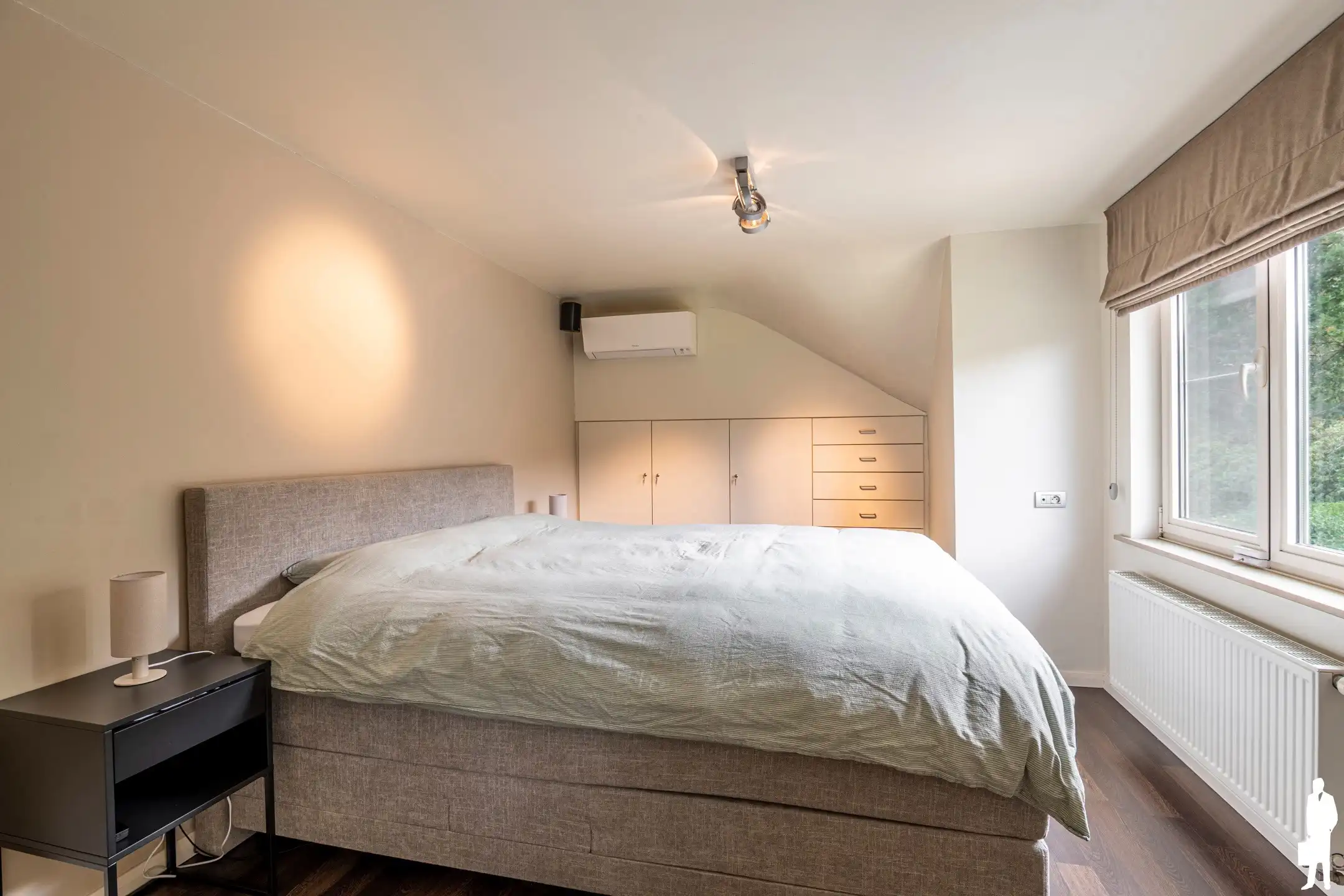 Villa met zwembad en poolhouse op een perceel van 1.350m² foto 15