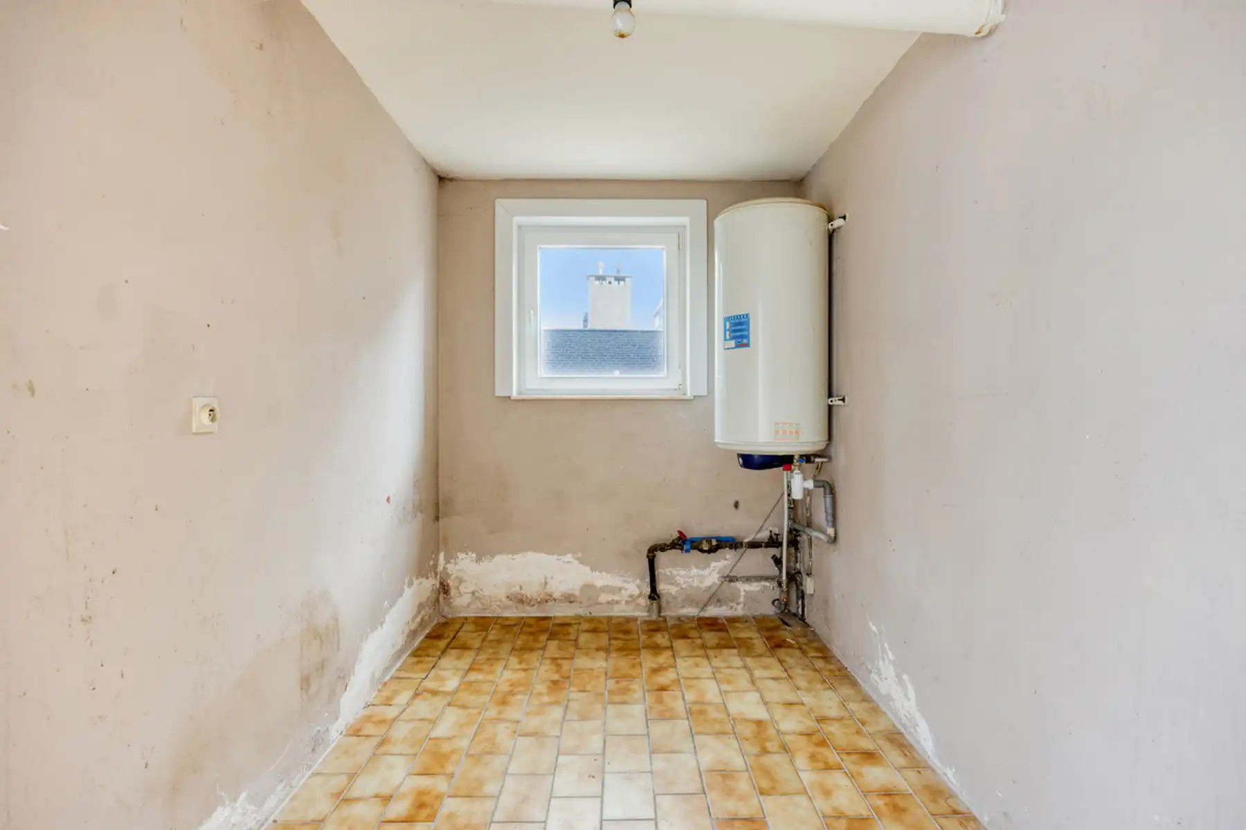 Gezinswoning - 3 slaapkamers, gezellige tuin en ruime oprit foto 8