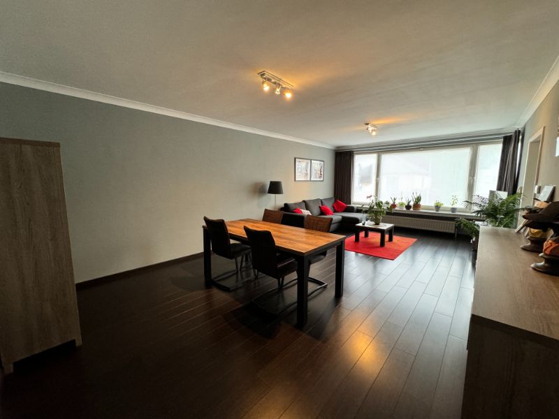 Ruim en gerenoveerd 3-slaapkamerapp met tuin & garage, Centrum Geel! foto 5