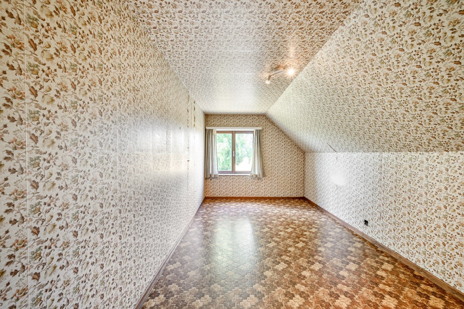 Te renoveren villa met idyllisch zicht op akker en boomgaard met INSTELPRIJS foto 10