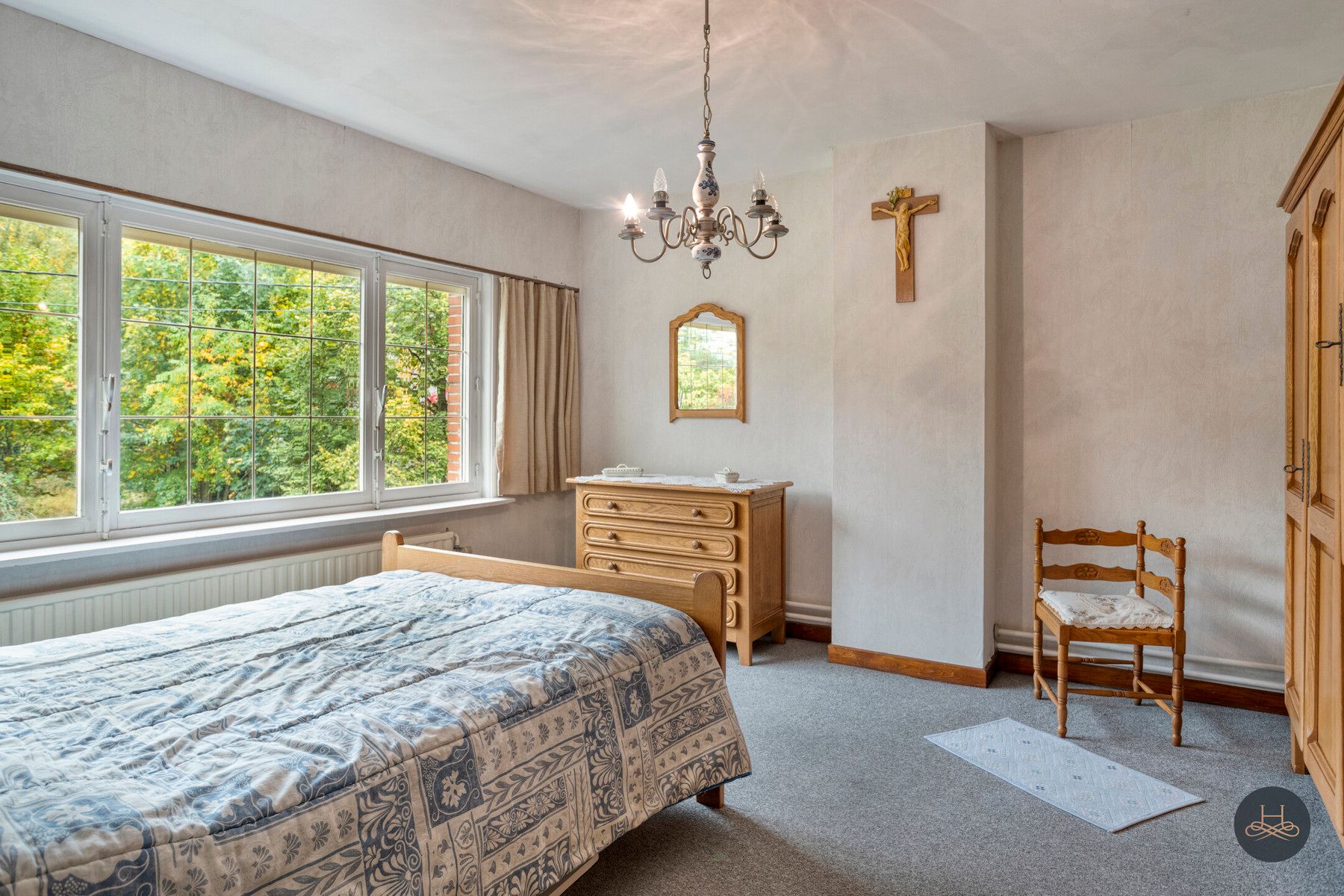 Halfopen woning met tuin en renovatiepotentieel foto 12