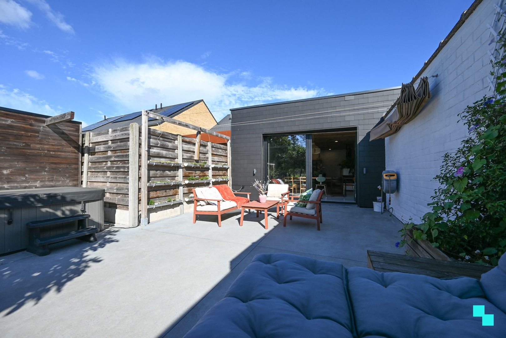 Energiezuinige woning met fantastische tuin op grens Izegem / Rumbeke foto 12