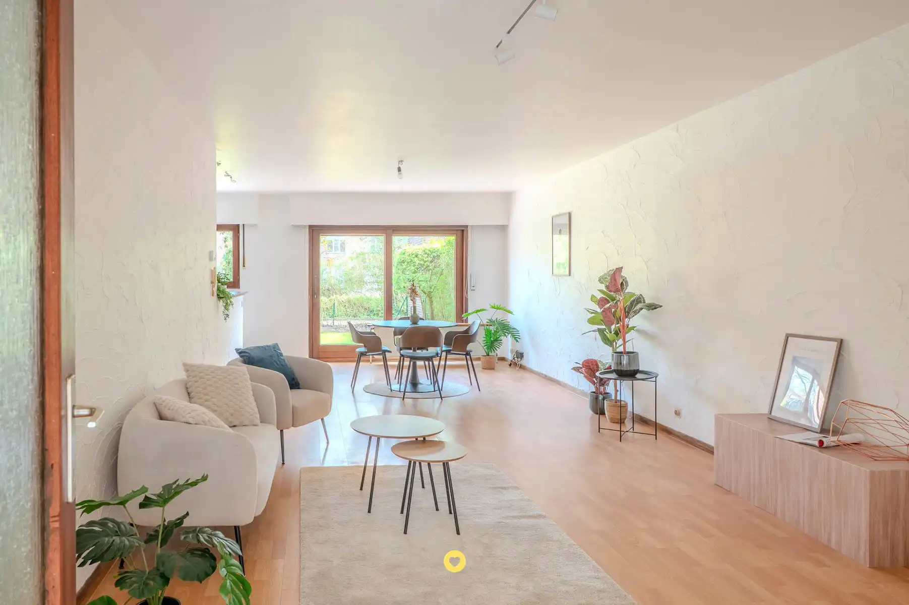 Op te frissen woning met 3 SLK's & zolder met potentieel foto 2