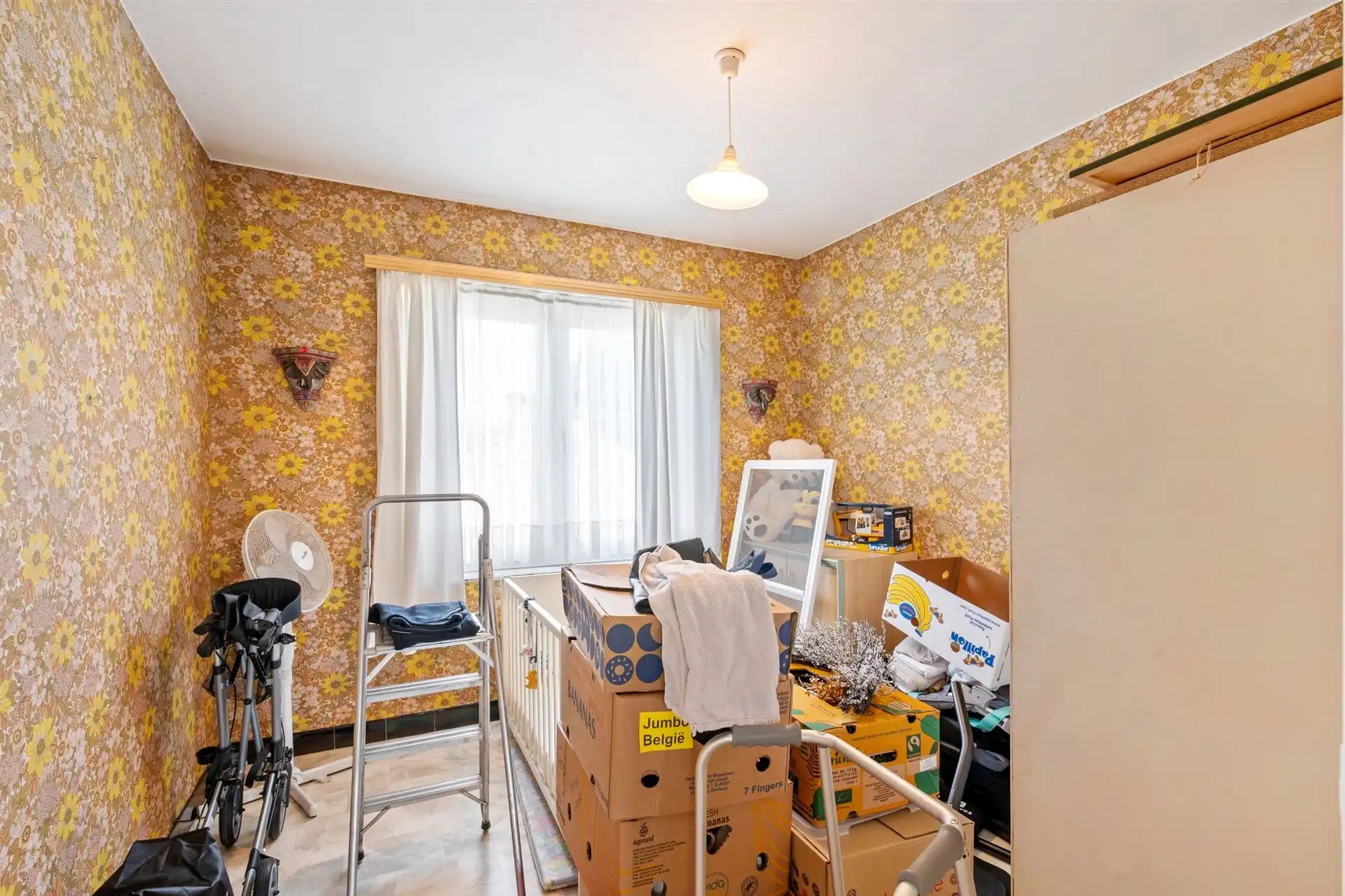 Ruime gezinswoning met garage in landelijke omgeving foto 19